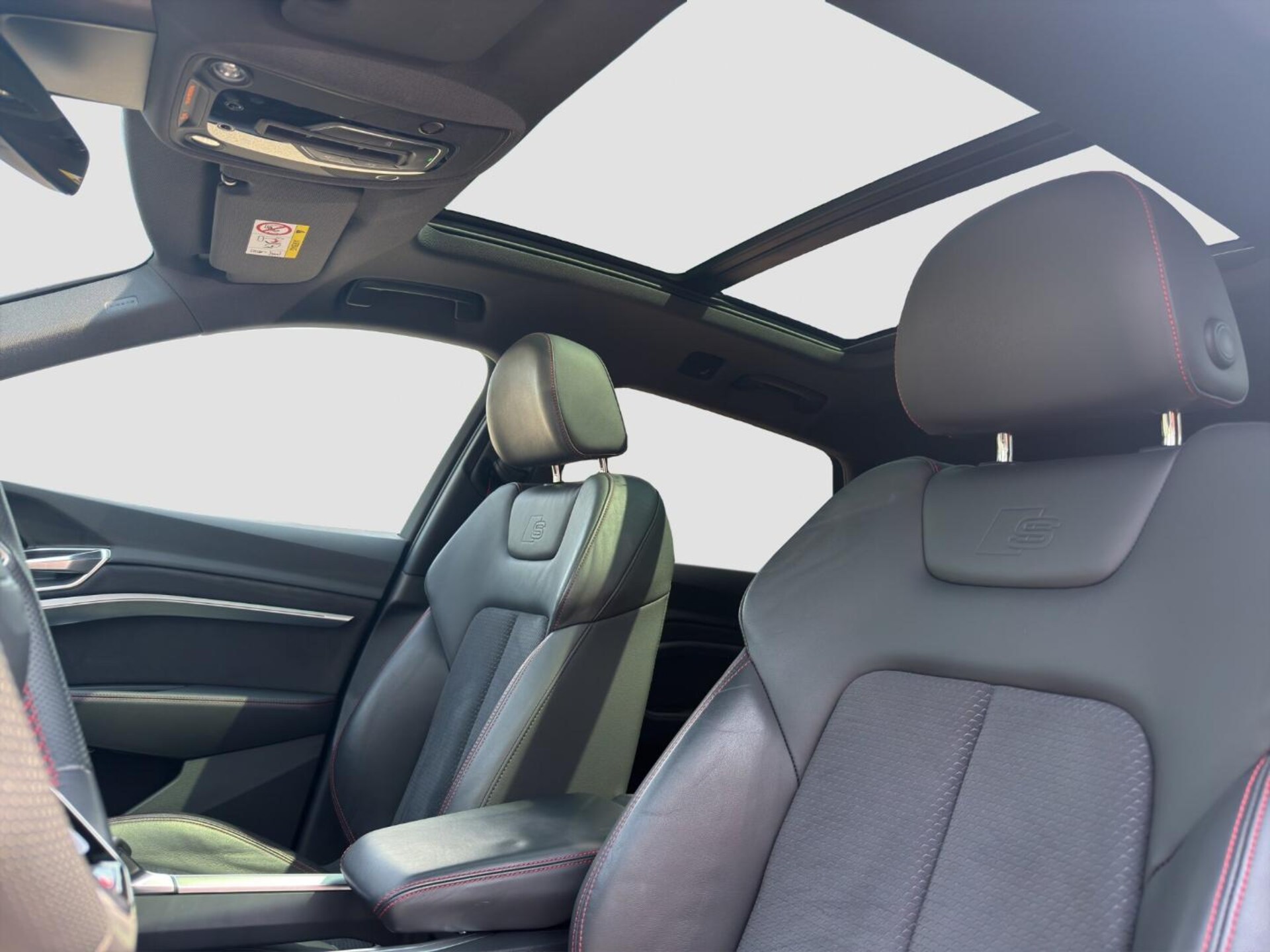 Audi Q8 e-tron S line