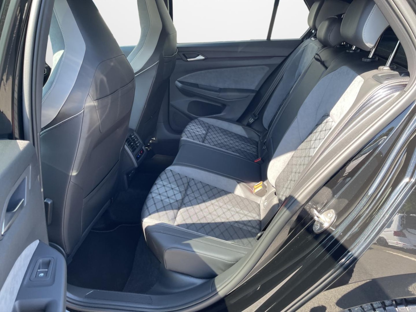 Volkswagen Golf – Bild 12