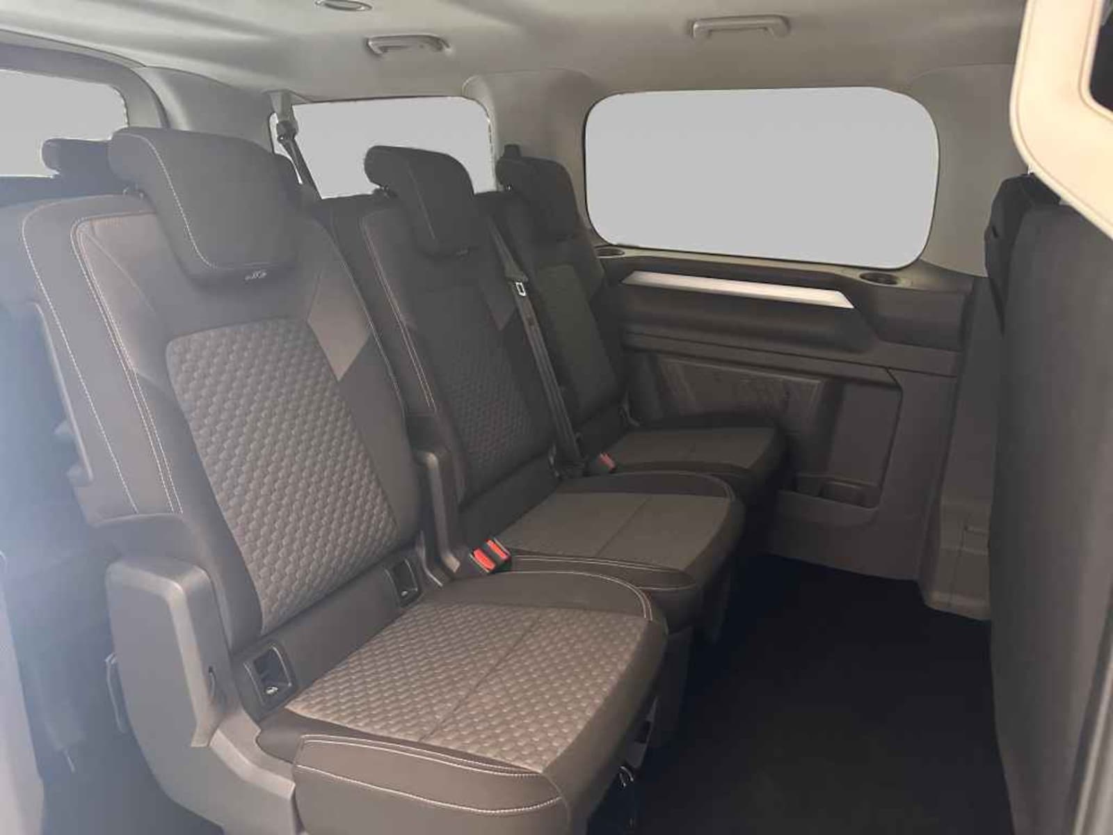 Volkswagen Caravelle – Bild 12