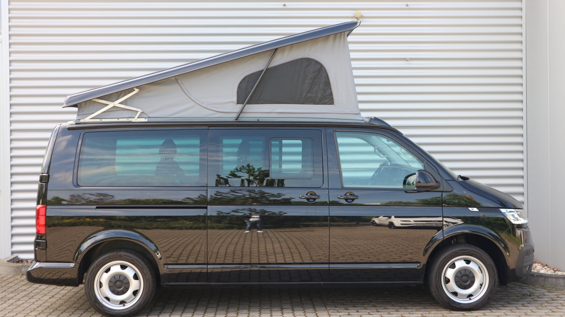 Volkswagen T6.1 Transporter Kombi langer Radstand