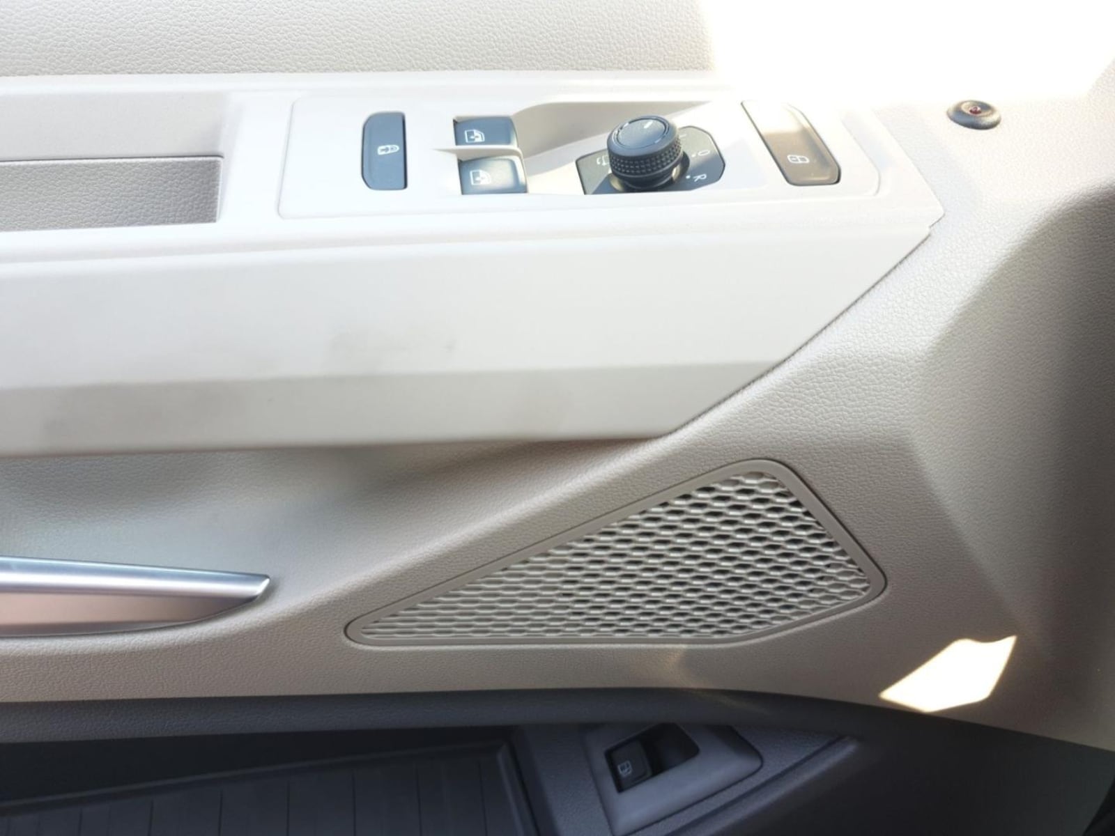 Volkswagen Multivan Langversion – Bild 7