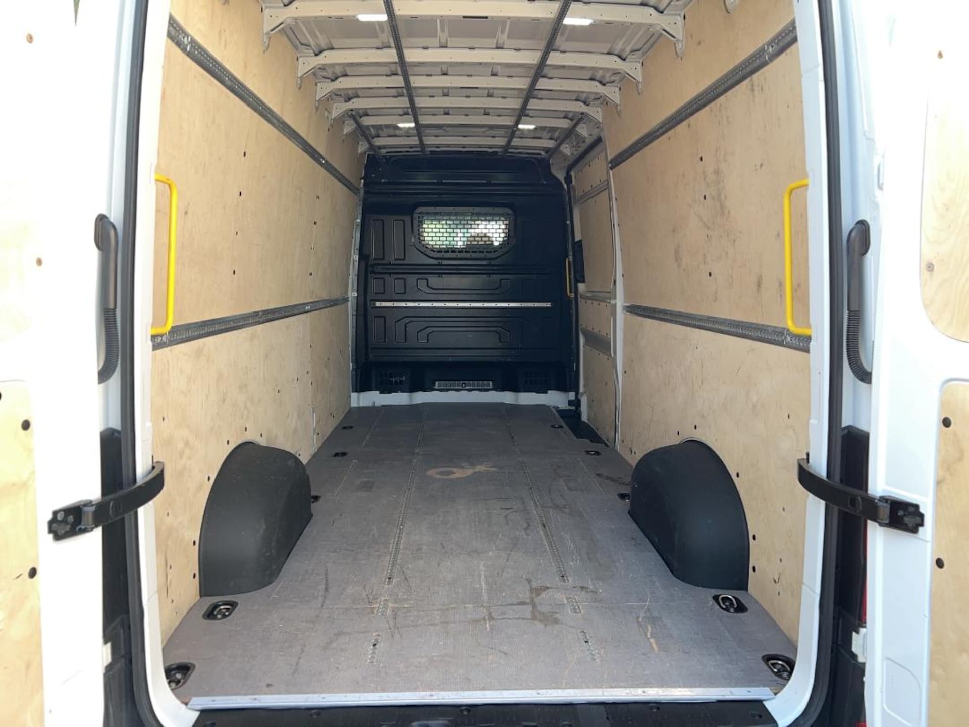 Volkswagen Crafter Kasten langer Radstand