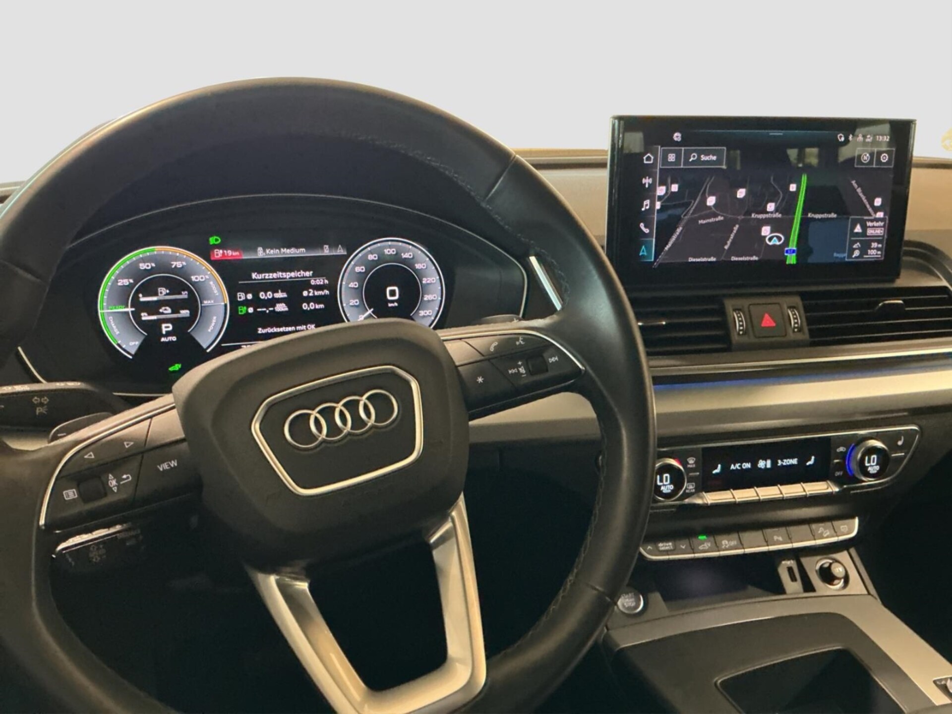 Audi Q5 TFSI e S line