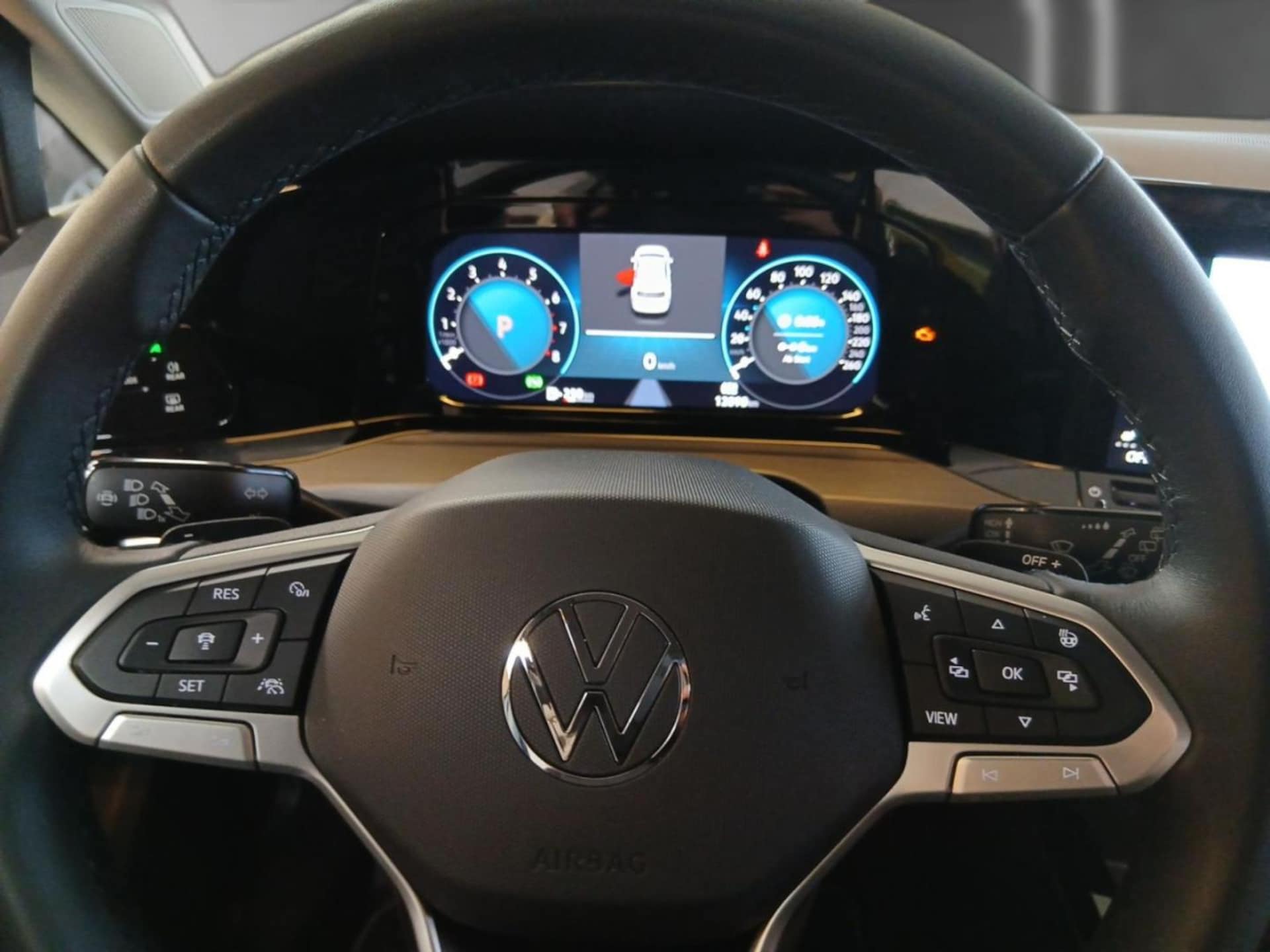 Volkswagen Golf Style