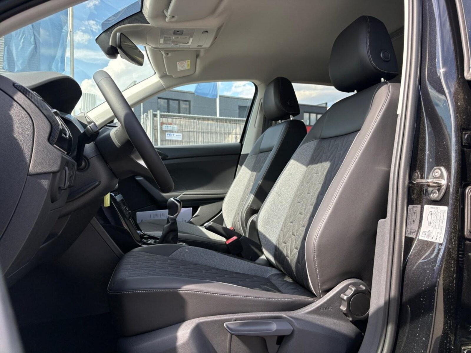Volkswagen T-Cross – Bild 21