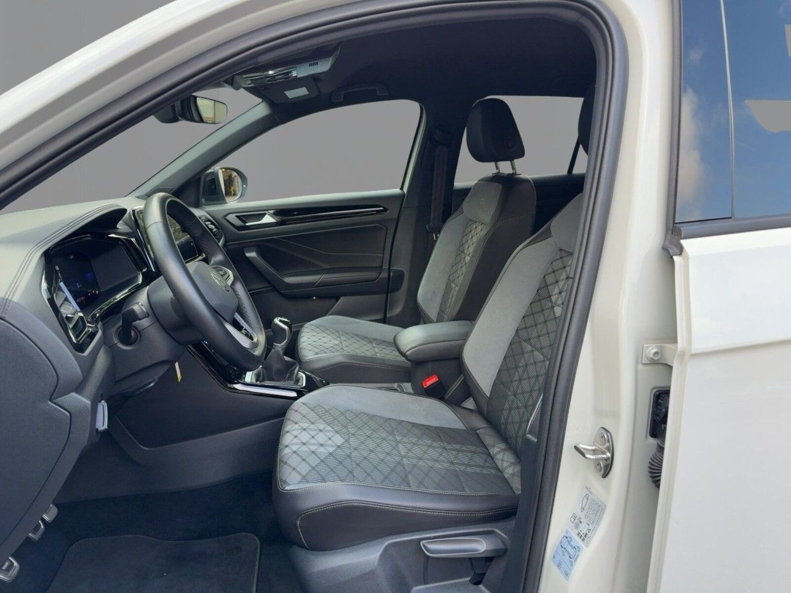 Volkswagen T-Roc – Bild 8