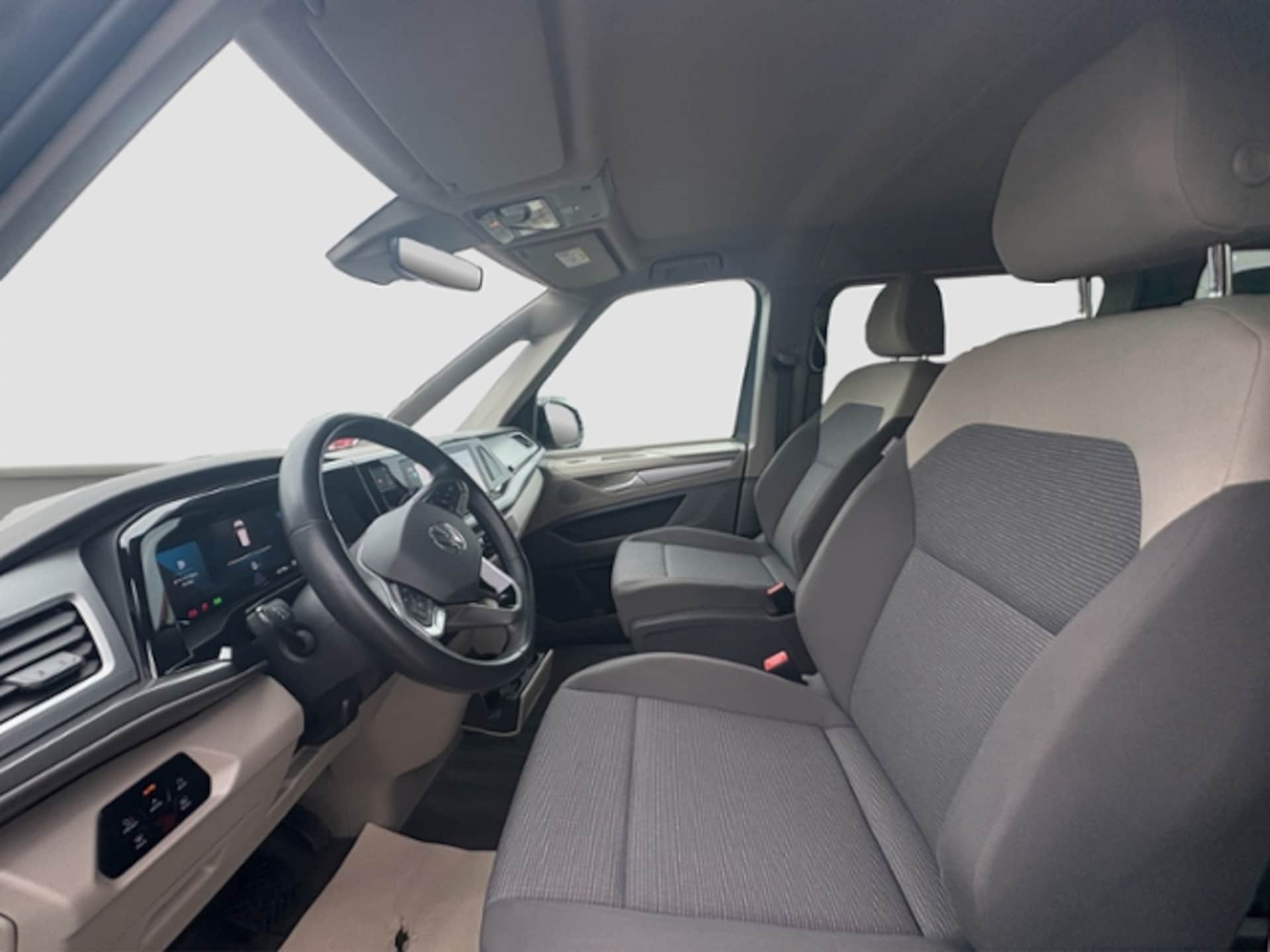 Volkswagen Multivan Basis-Modell