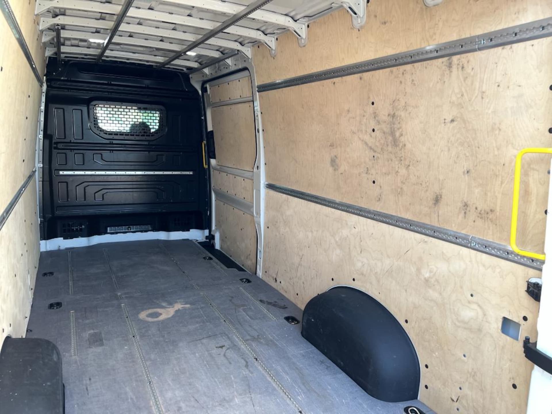Volkswagen Crafter Kasten langer Radstand