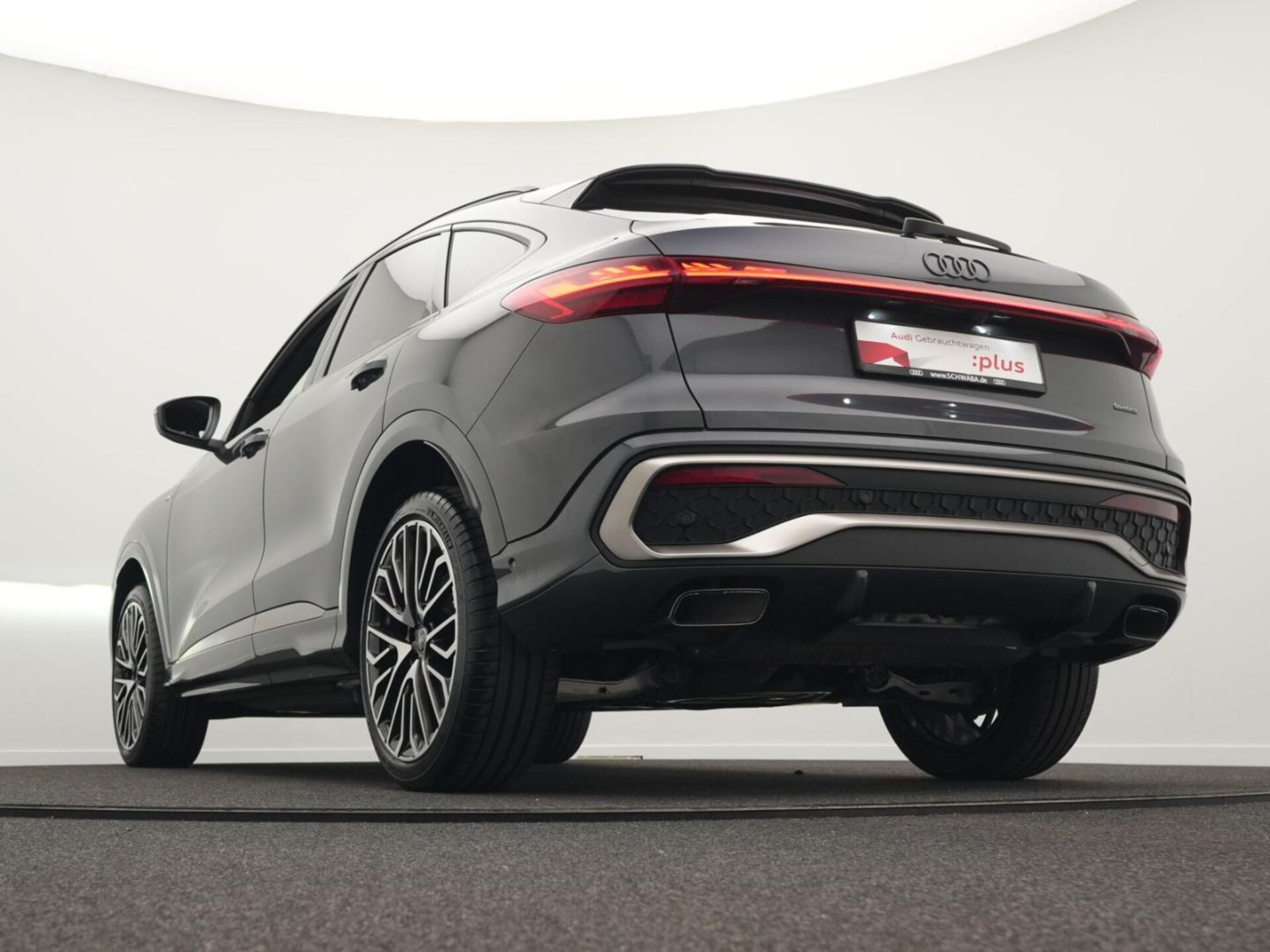 Audi Q5 Sportback edition one
