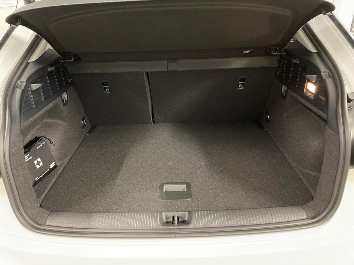 Bild über Audi Q2 advanced 35 TFSI S tronic - für weitere Informationen kontaktieren Sie den Audi Partner