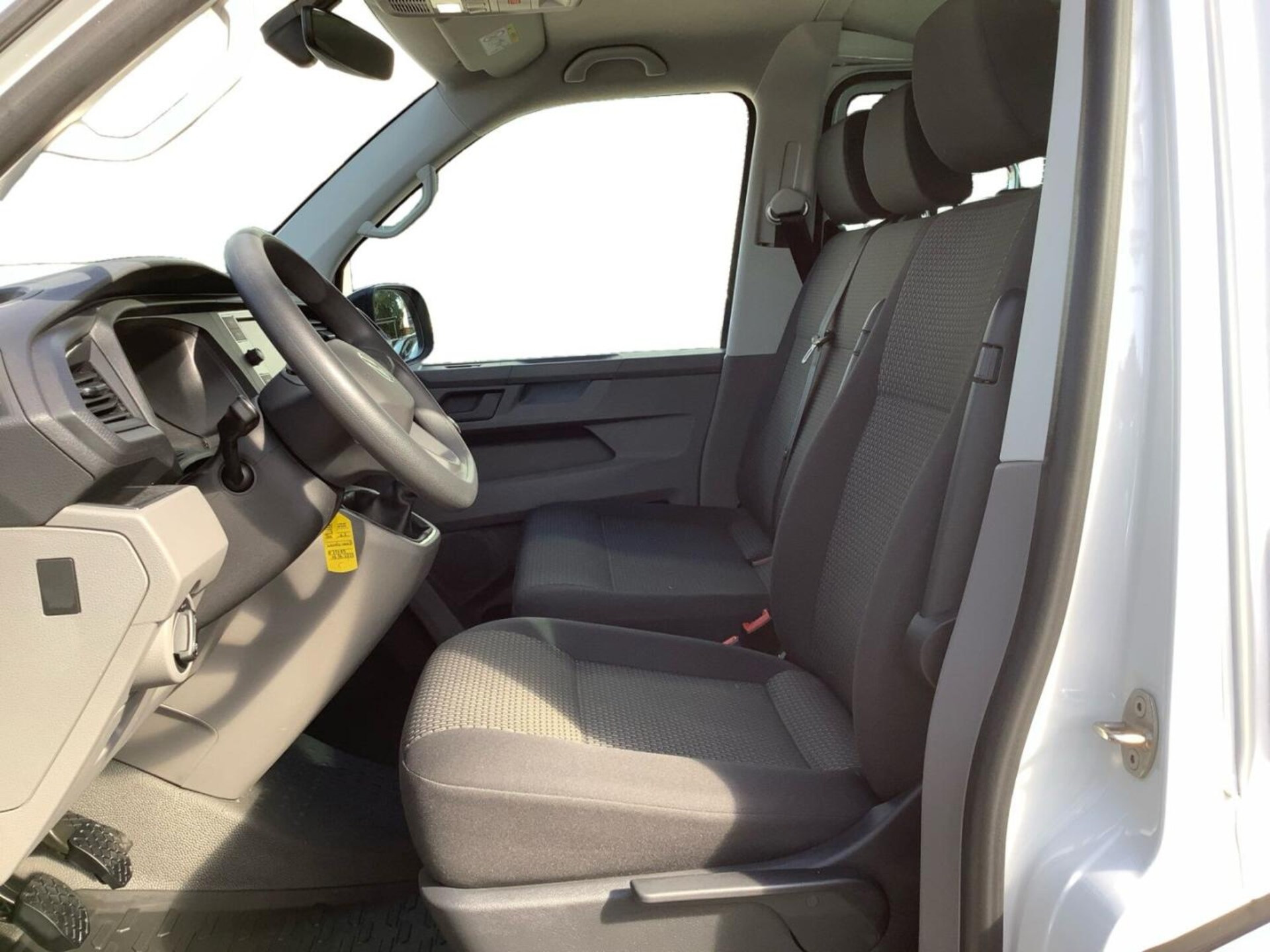 Volkswagen T6.1 Transporter Kombi kurzer Radstand