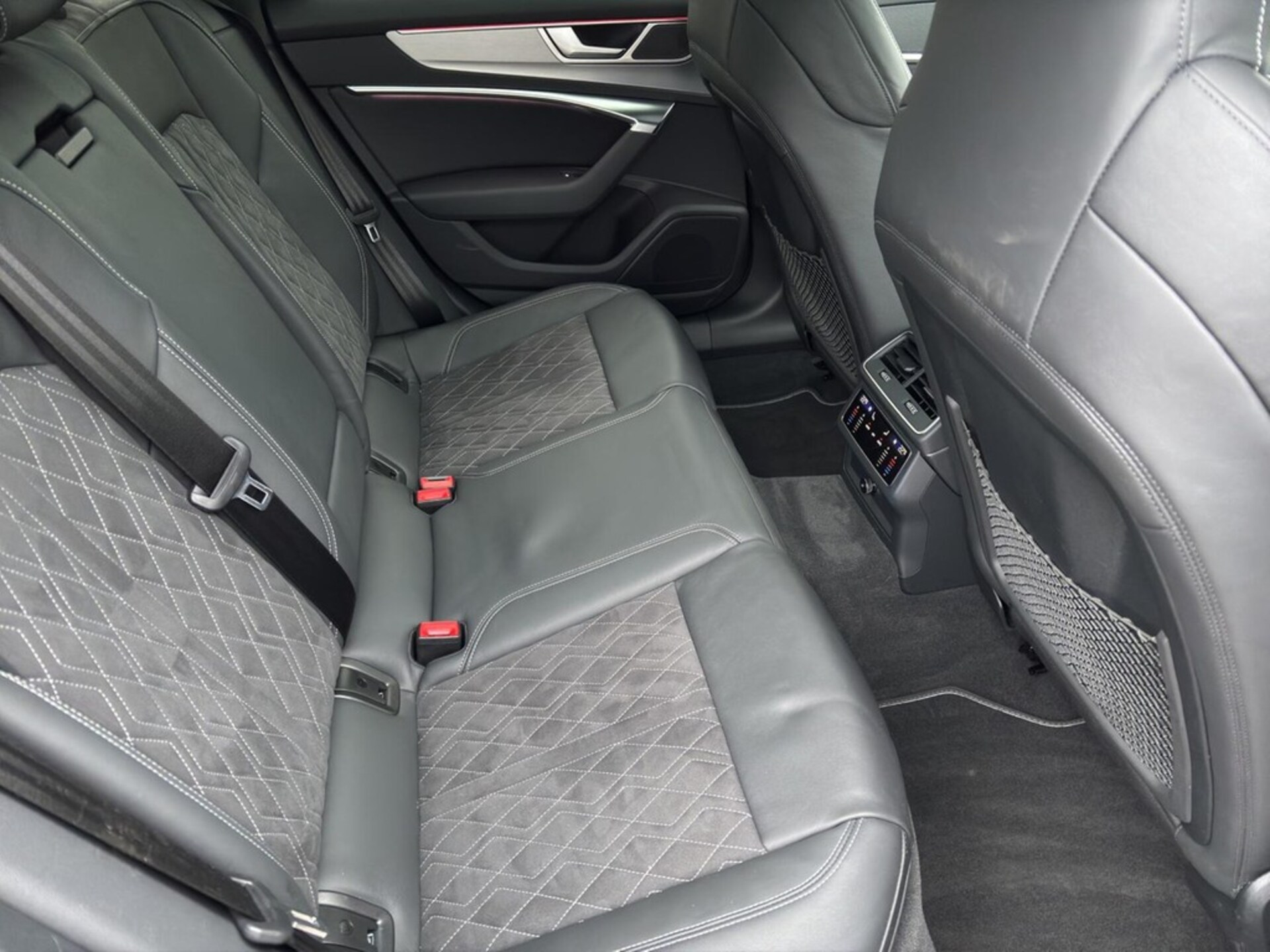 Audi S6 Avant