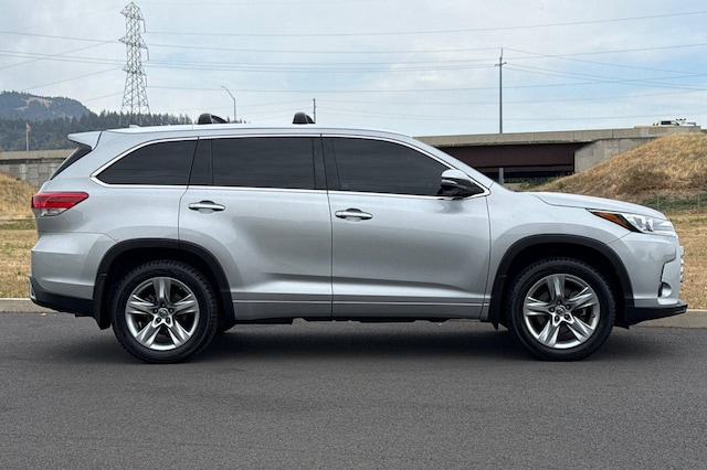 2017 Toyota Highlander