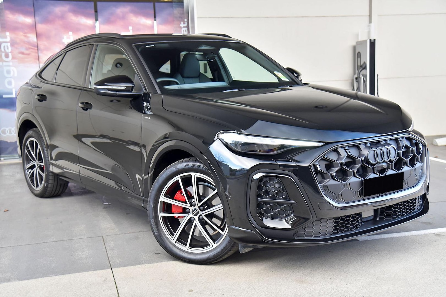 Image about Audi Q5 Sportback e-hybrid quattro S tronic