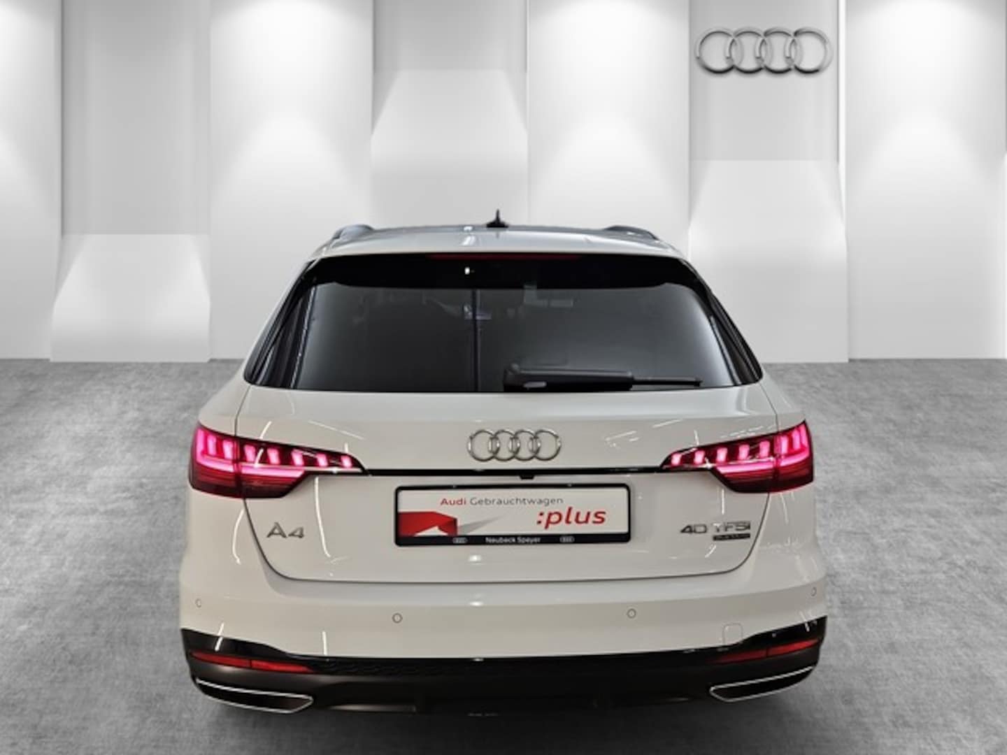 Bild über Audi A4 Avant S line 40 TFSI quattro S tronic - für weitere Informationen kontaktieren Sie den Audi Partner