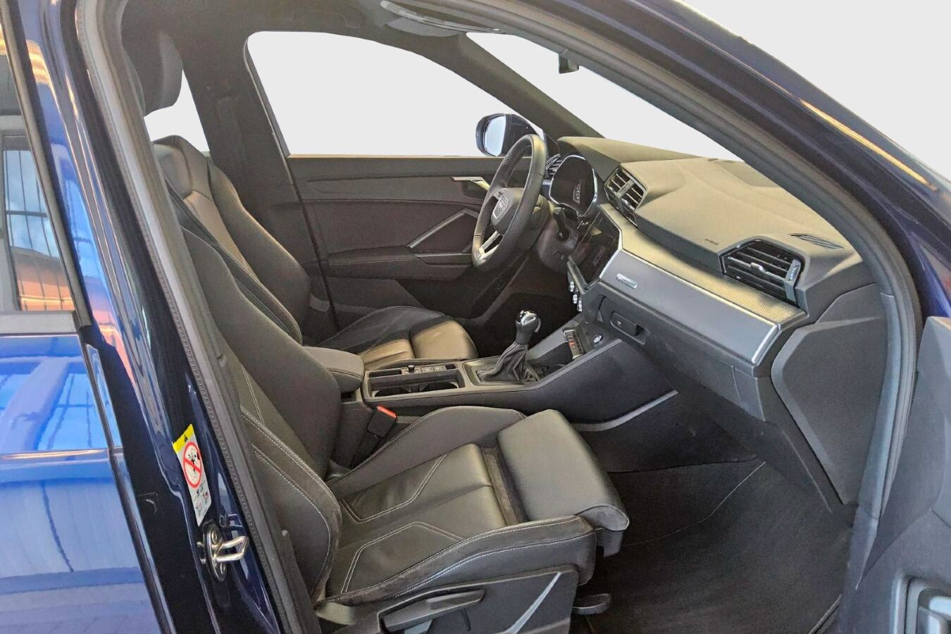 Image about Audi Q3 35 TFSI S tronic