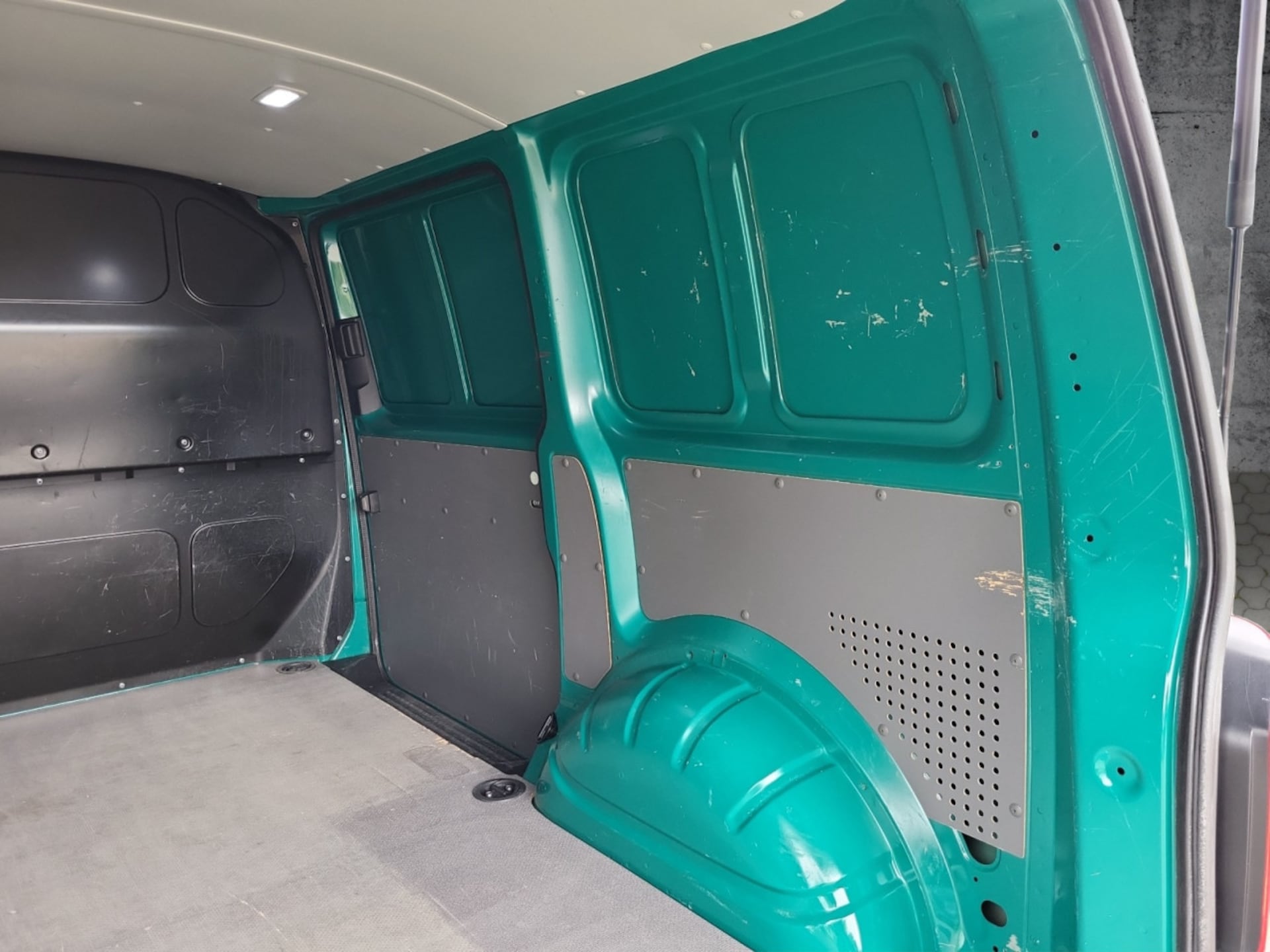 Volkswagen T6.1 Transporter Kasten kurzer Radstand