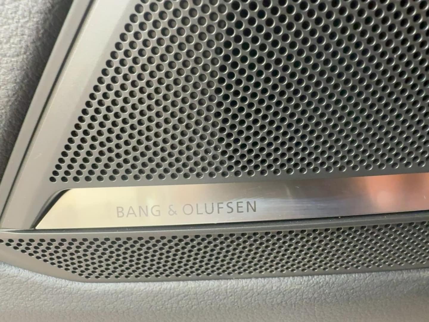 Bild über Audi S6 Avant TDI quattro tiptronic - für weitere Informationen kontaktieren Sie den Audi Partner