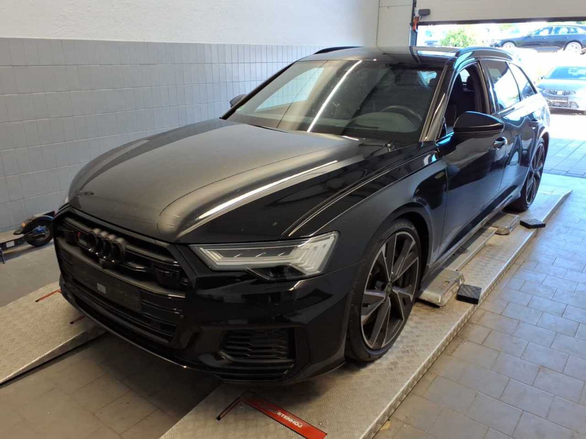Audi S6 Avant