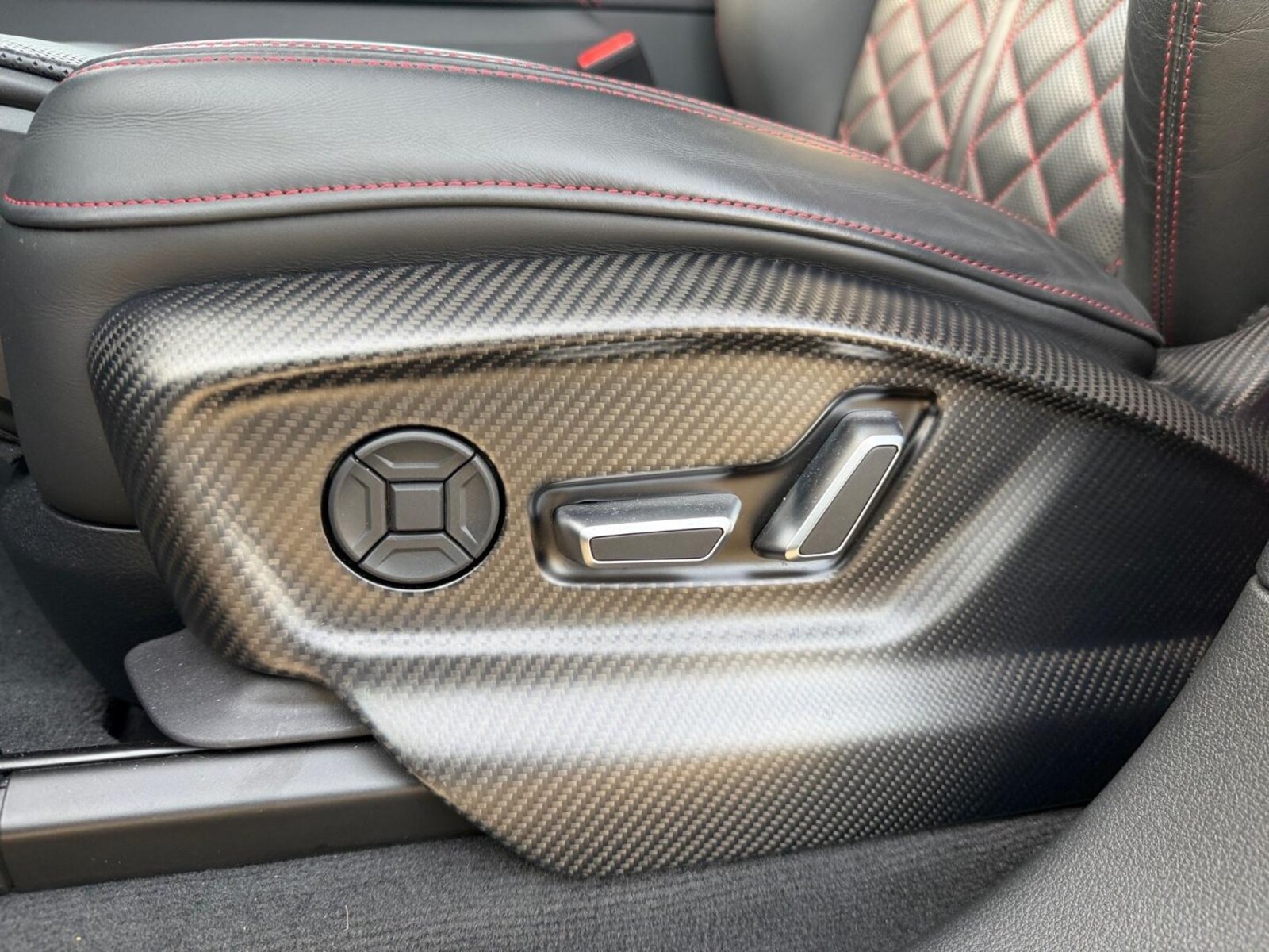 Audi SQ8 – Bild 9