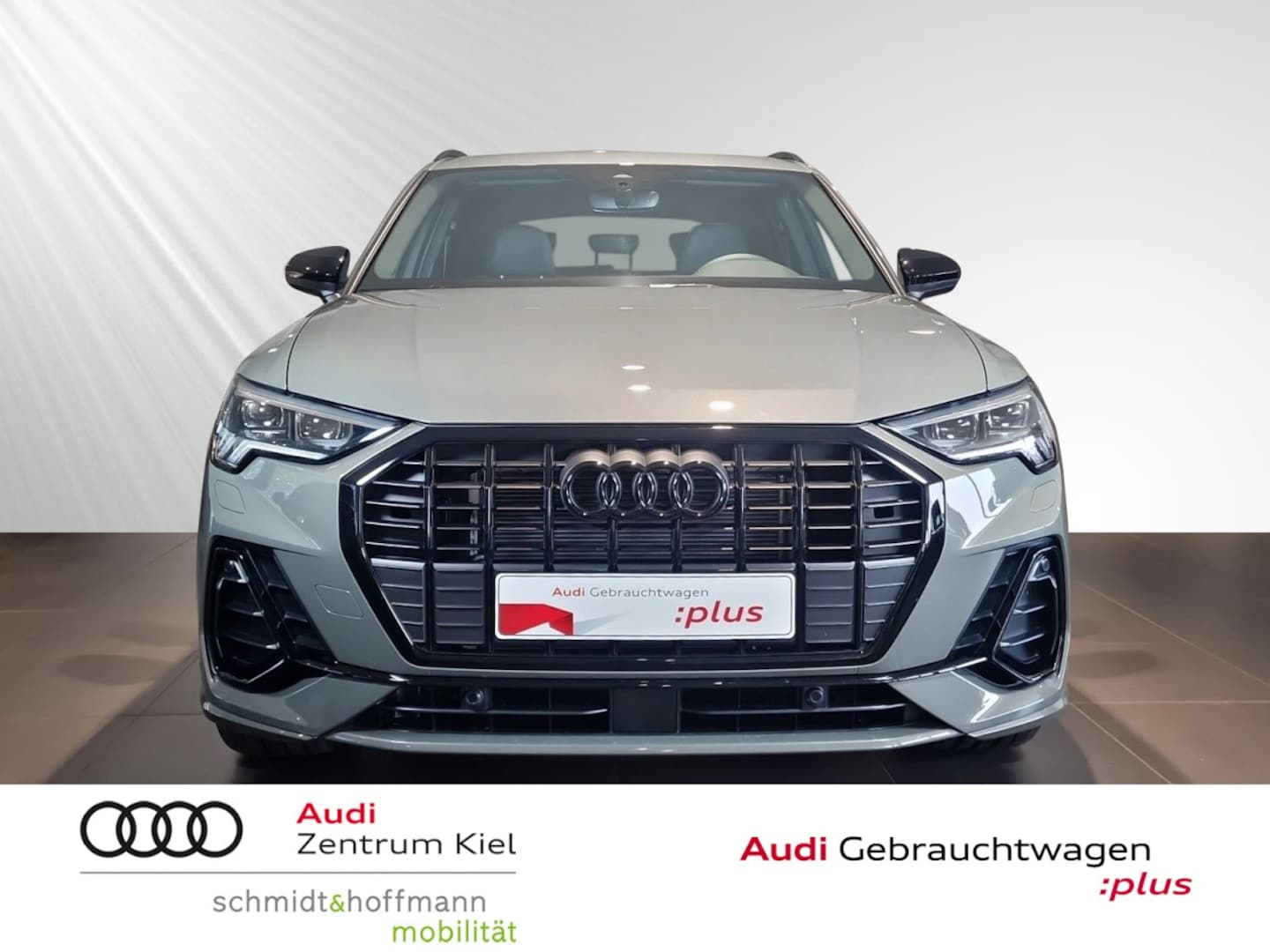 Bild über Audi Q3 S line 35 TFSI S tronic - für weitere Informationen kontaktieren Sie den Audi Partner