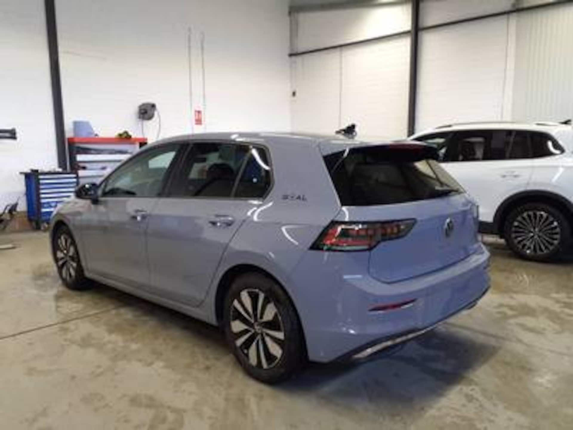 Volkswagen Golf Life