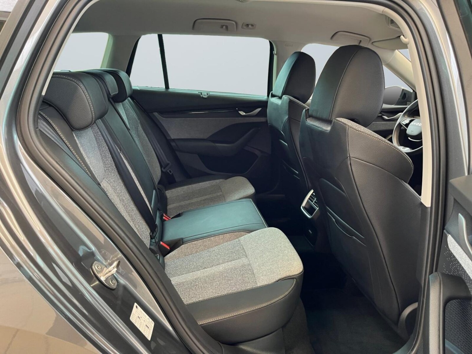 Škoda Octavia Combi – Bild 11