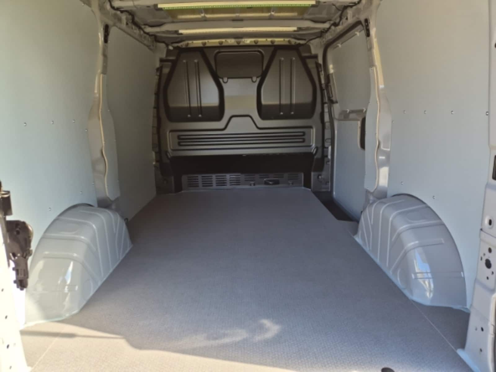 Volkswagen Transporter Kasten kurzer Radstand – Bild 13