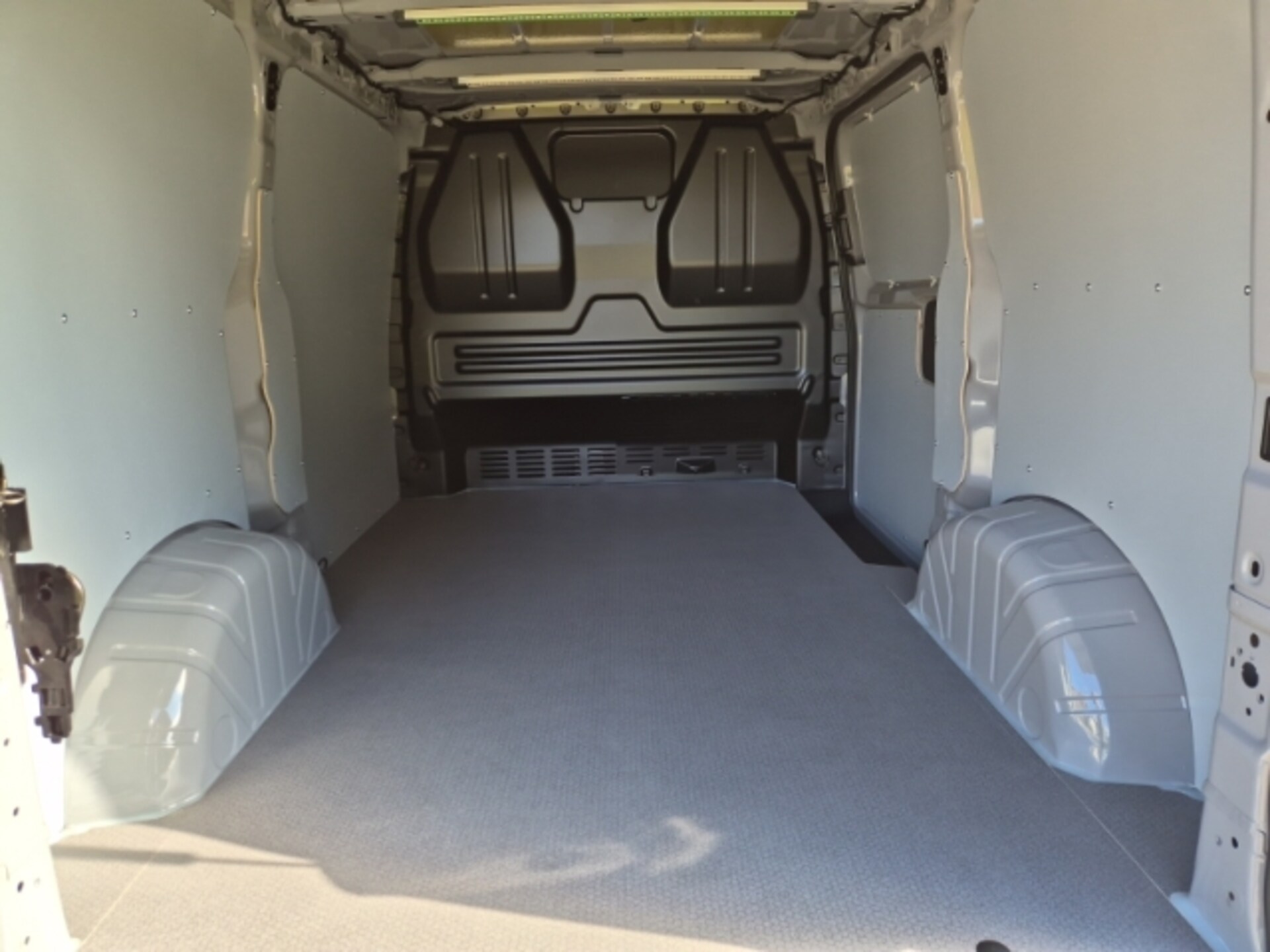 Volkswagen Transporter Kasten kurzer Radstand