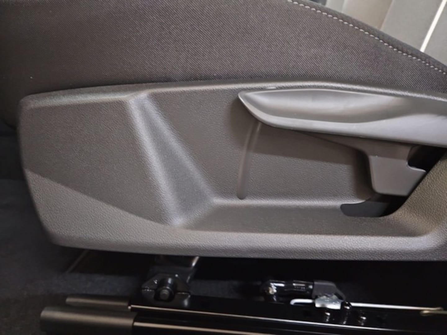 Bild über Audi A1 Sportback S line 30 TFSI S tronic - für weitere Informationen kontaktieren Sie den Audi Partner
