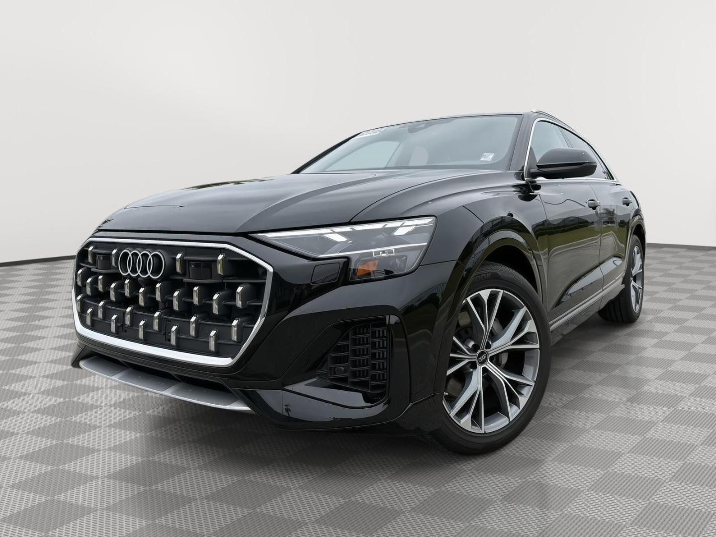 2025 Audi Q8 55 Premium Plus Tiptonic quattro's photo