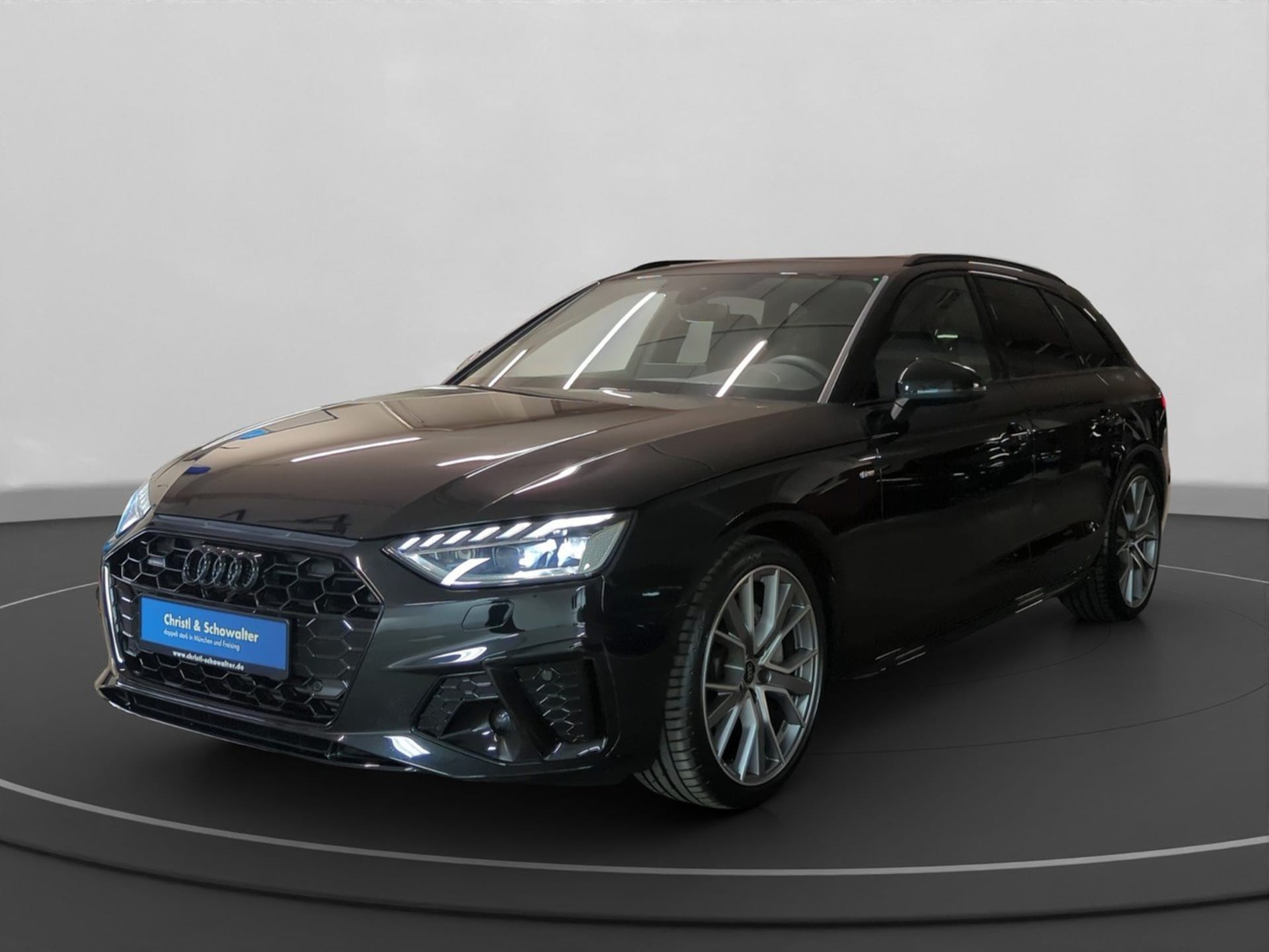 Audi A4 Avant S line