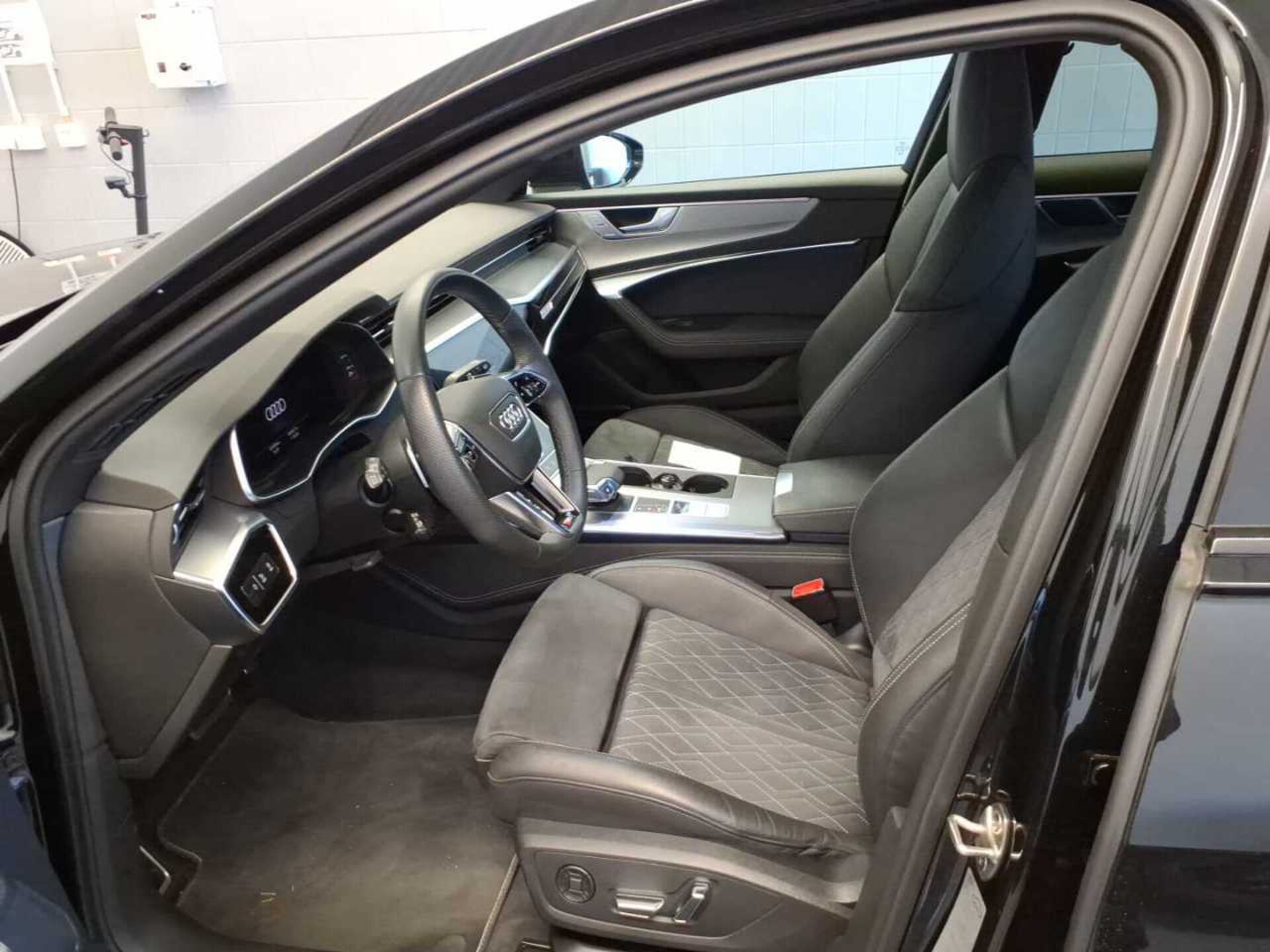 Audi S6 Avant