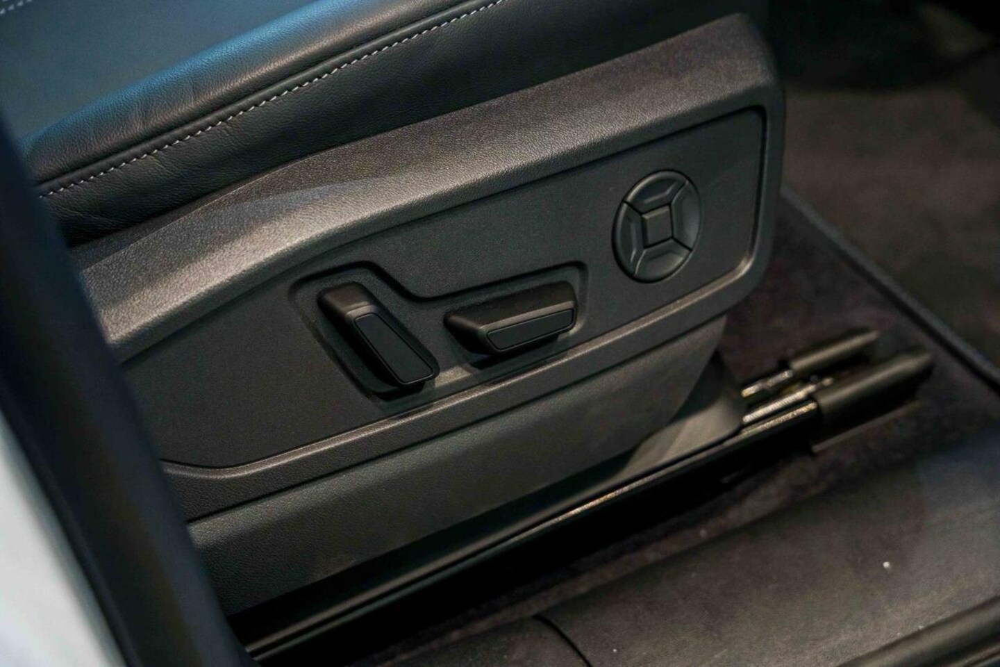 Image about Audi Q5 SUV TFSI 150 kW