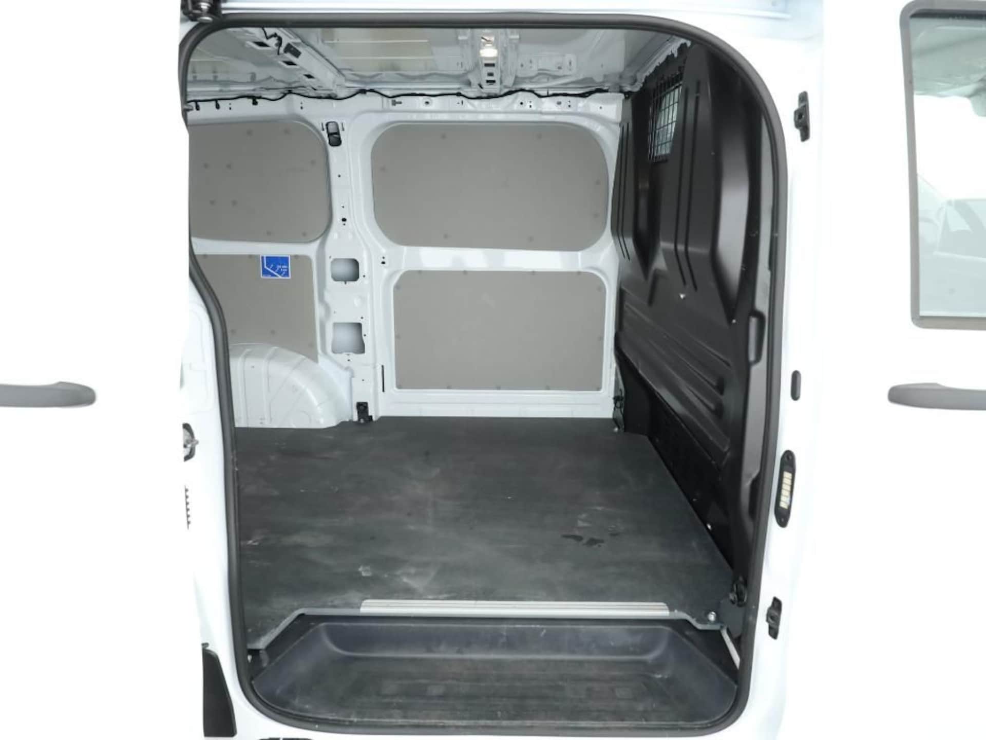 Volkswagen Transporter Kasten kurzer Radstand