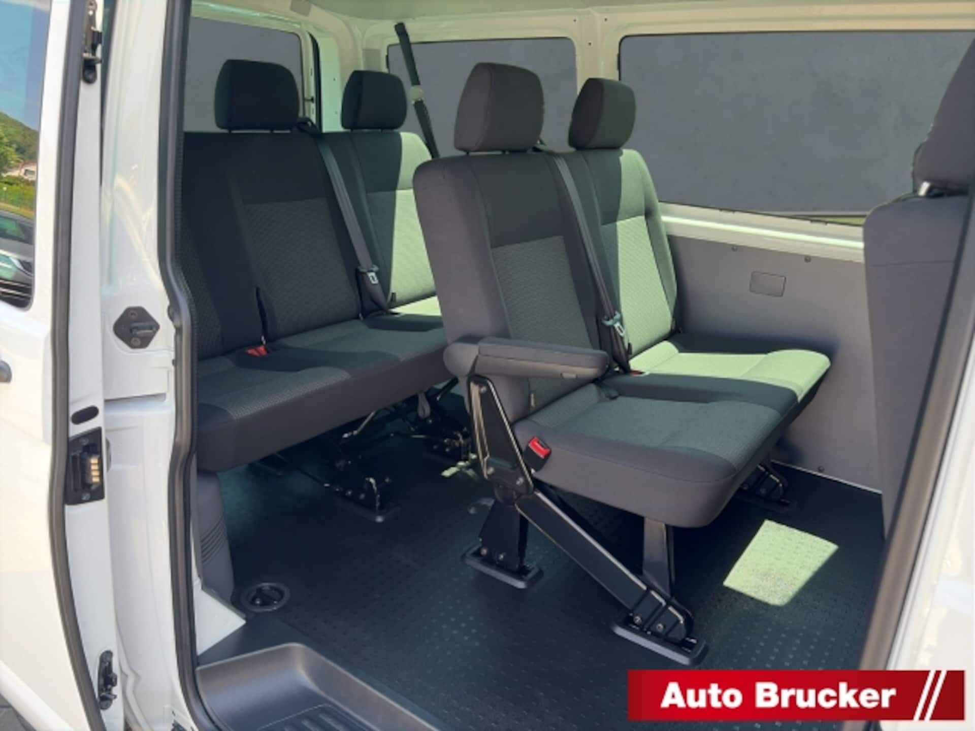 Volkswagen T6.1 Transporter Kombi kurzer Radstand