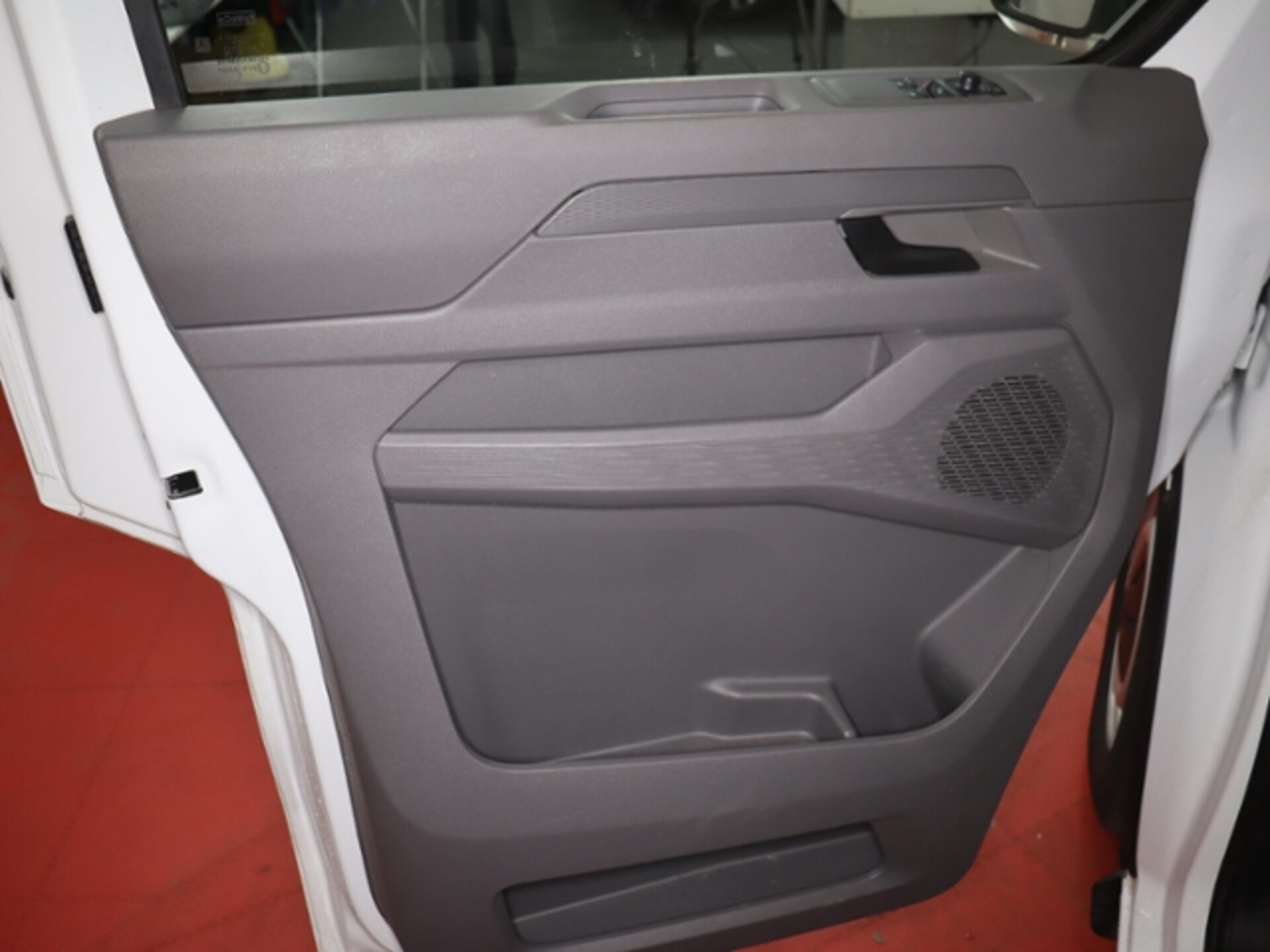 Volkswagen Transporter Kasten langer Radstand