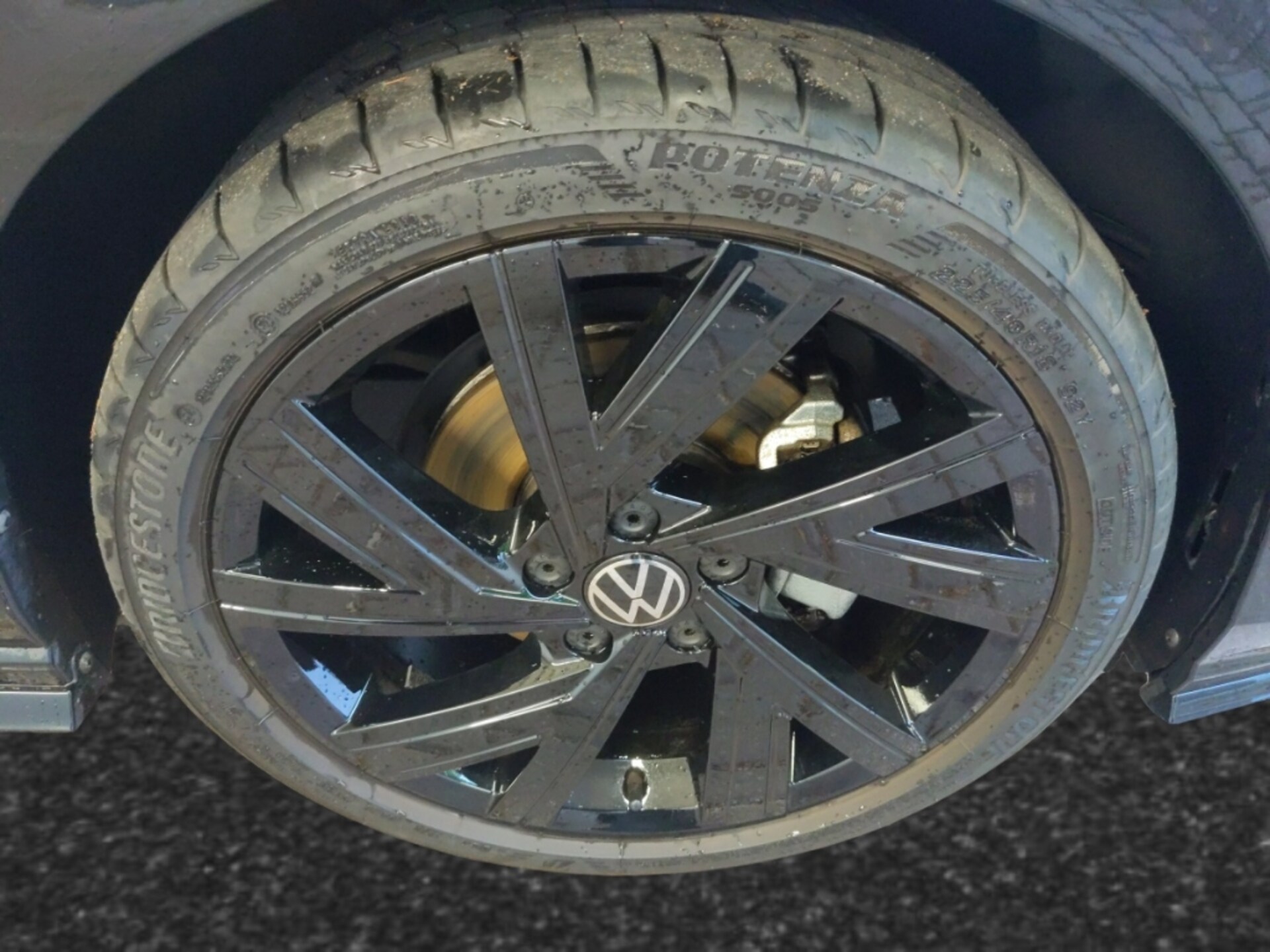 Volkswagen Golf R-Line