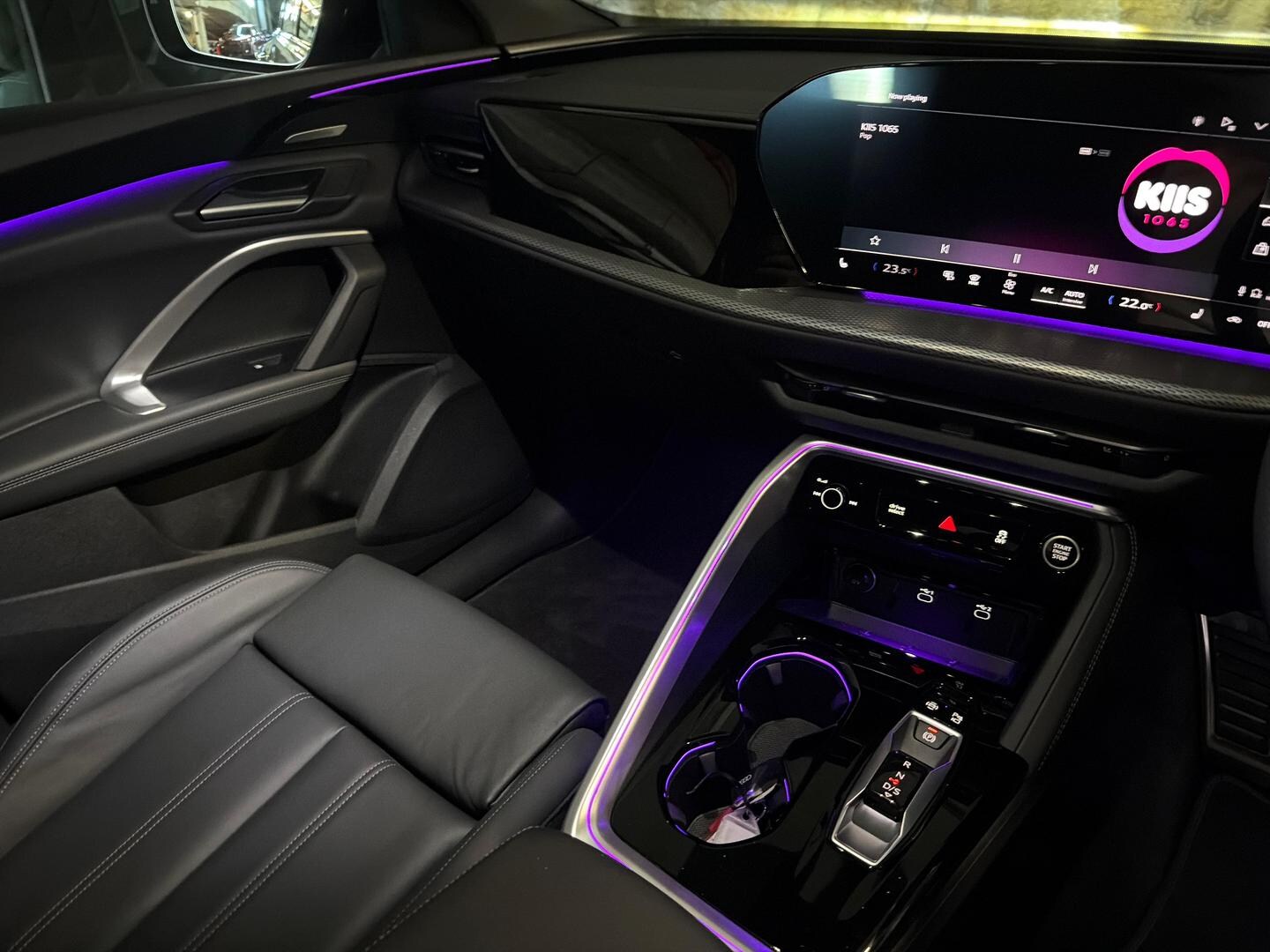 Image about Audi Q5 SUV TDI quattro 150 kW sport