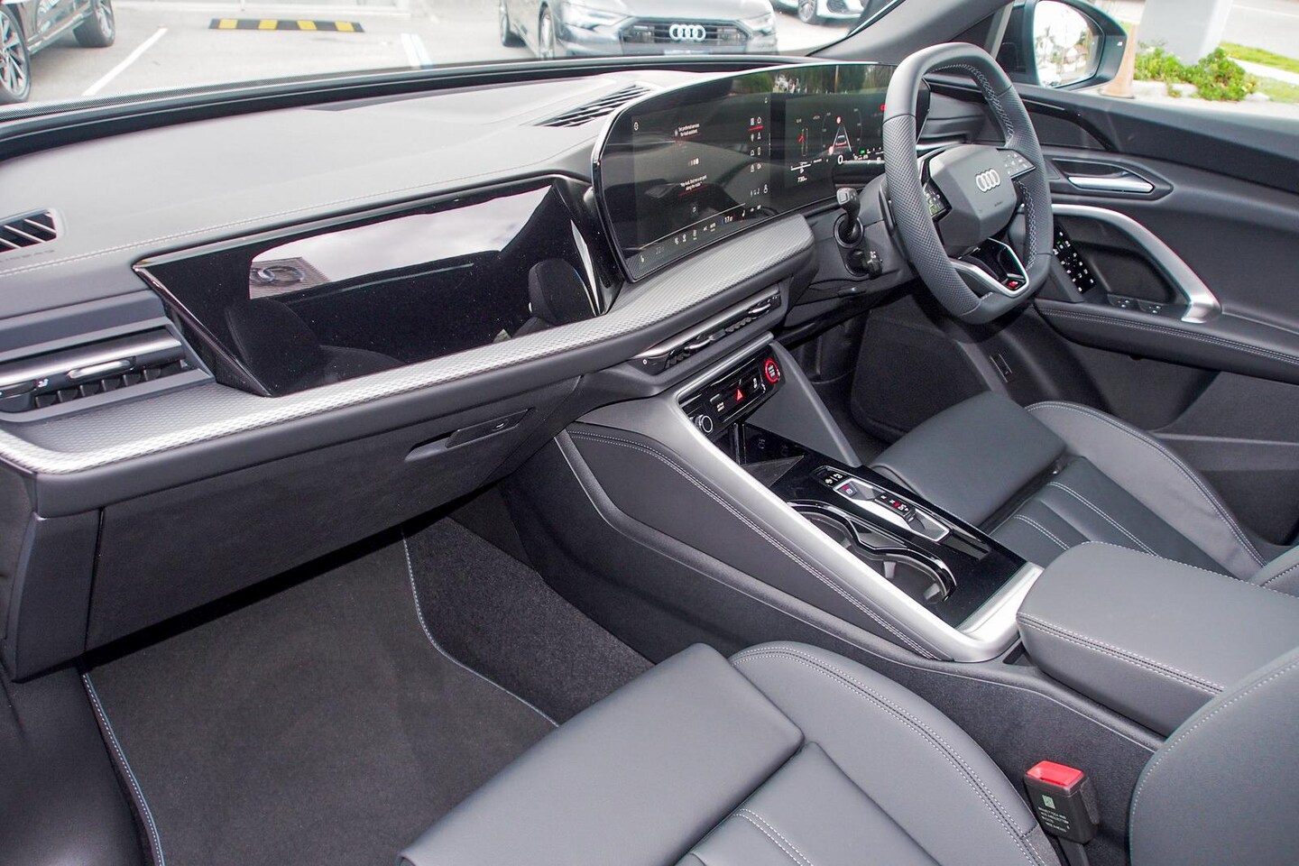 Image about Audi SQ5 SUV TFSI 270 kW edition one