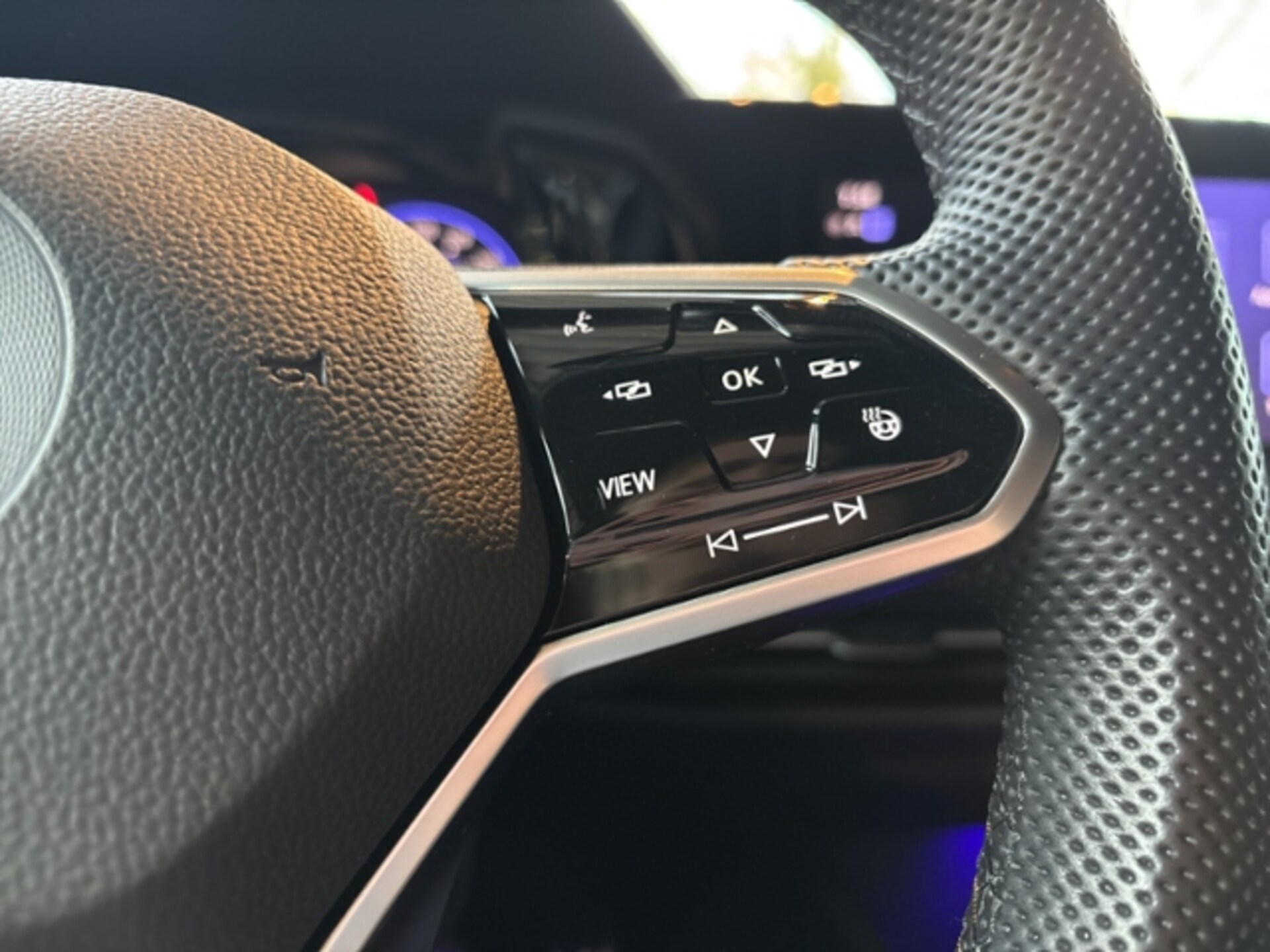 Volkswagen Golf R-Line