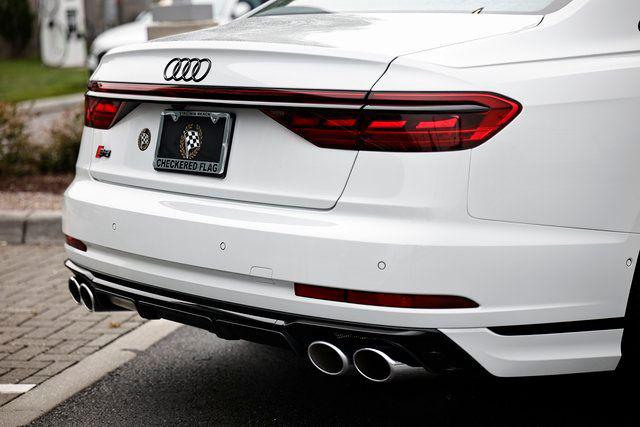 2025 Audi S8 Base - Photo 9