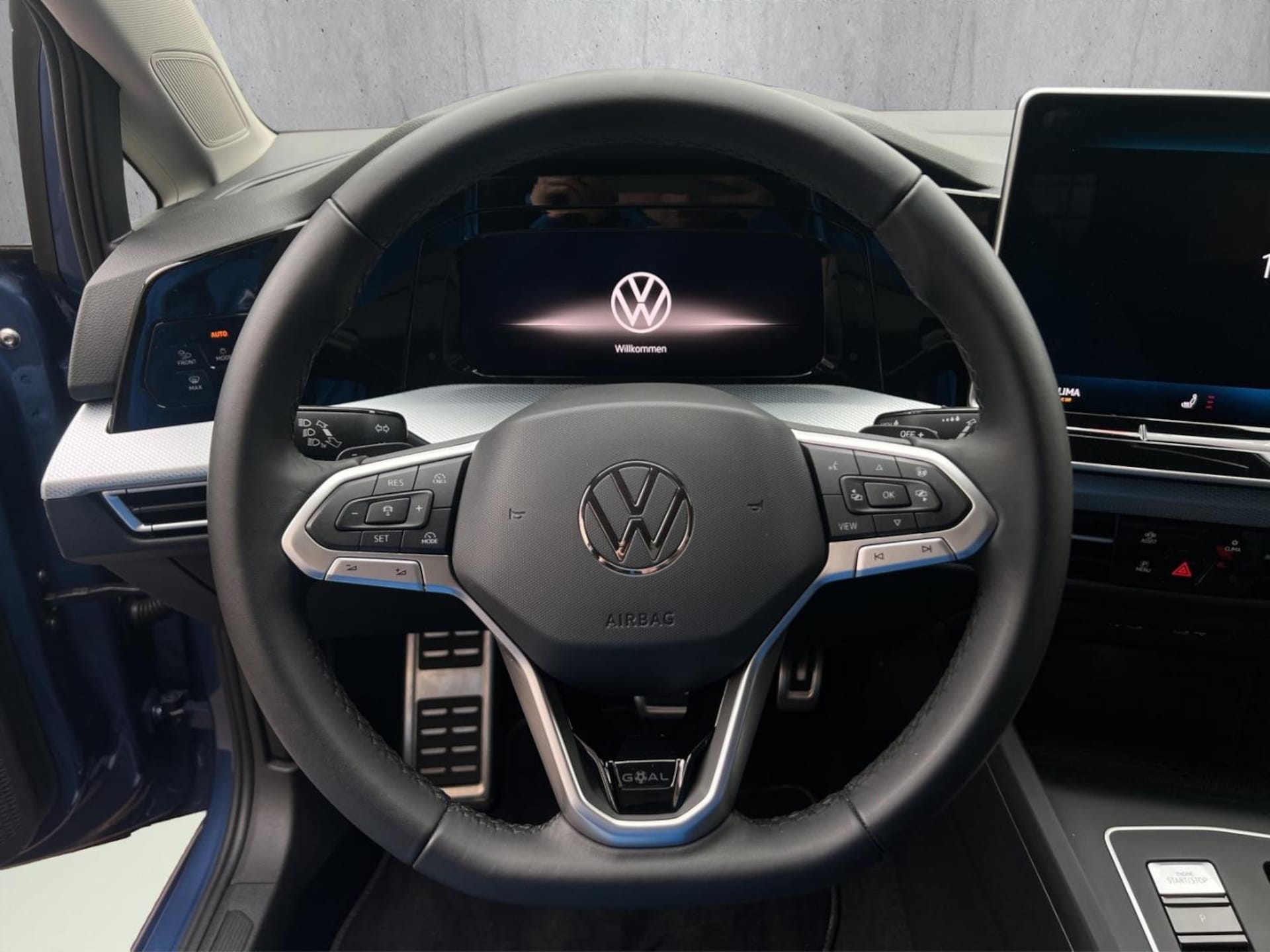 Volkswagen Golf Life