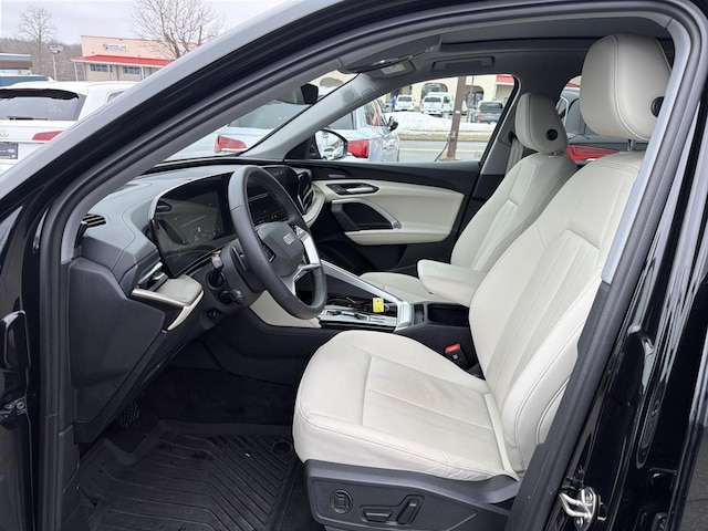 2025 Audi New Q5 Premium Plus - Photo 6