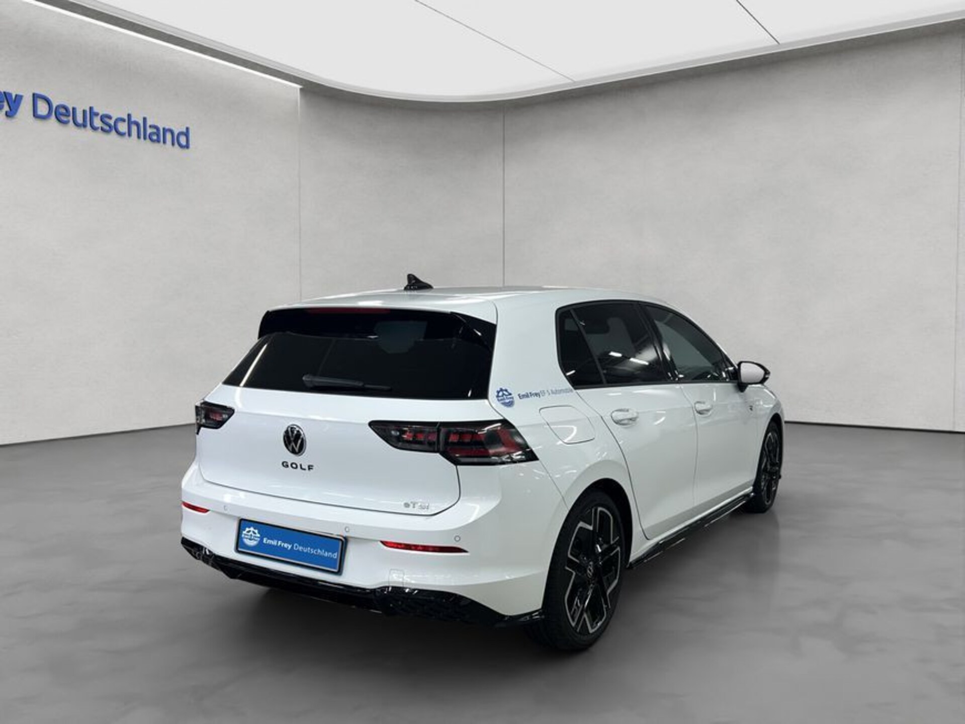 Volkswagen Golf R-Line