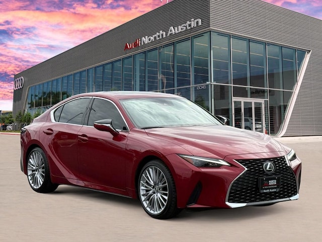 2023 Lexus IS 300