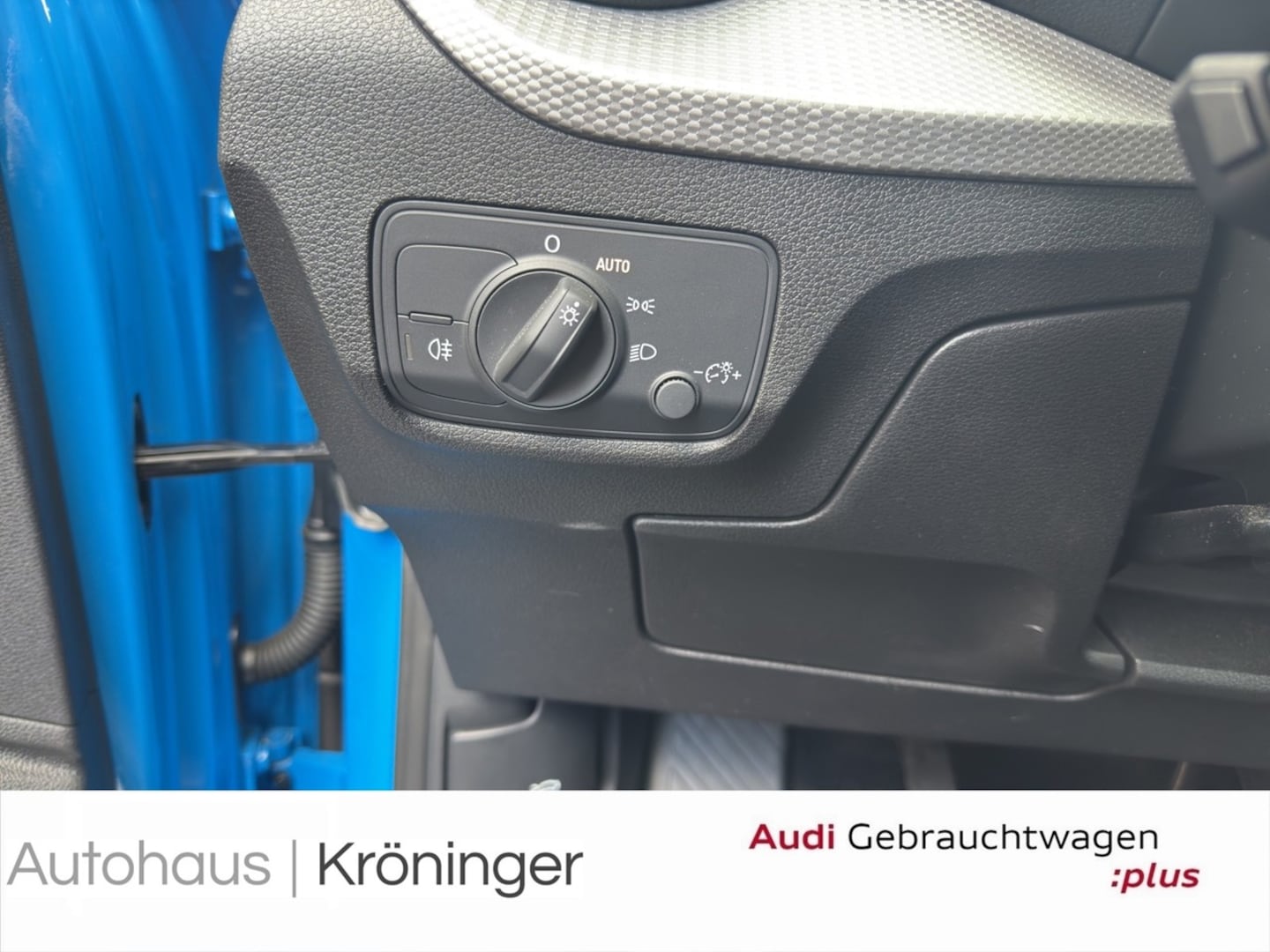 Bild über Audi Q2 S line 30 TFSI Schaltgetriebe - für weitere Informationen kontaktieren Sie den Audi Partner
