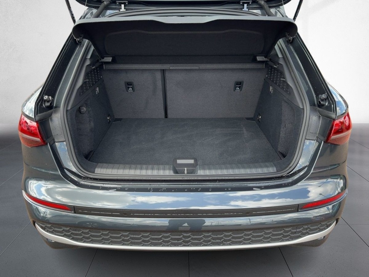 Bild über Audi A3 Sportback advanced 35 TDI S tronic - für weitere Informationen kontaktieren Sie den Audi Partner
