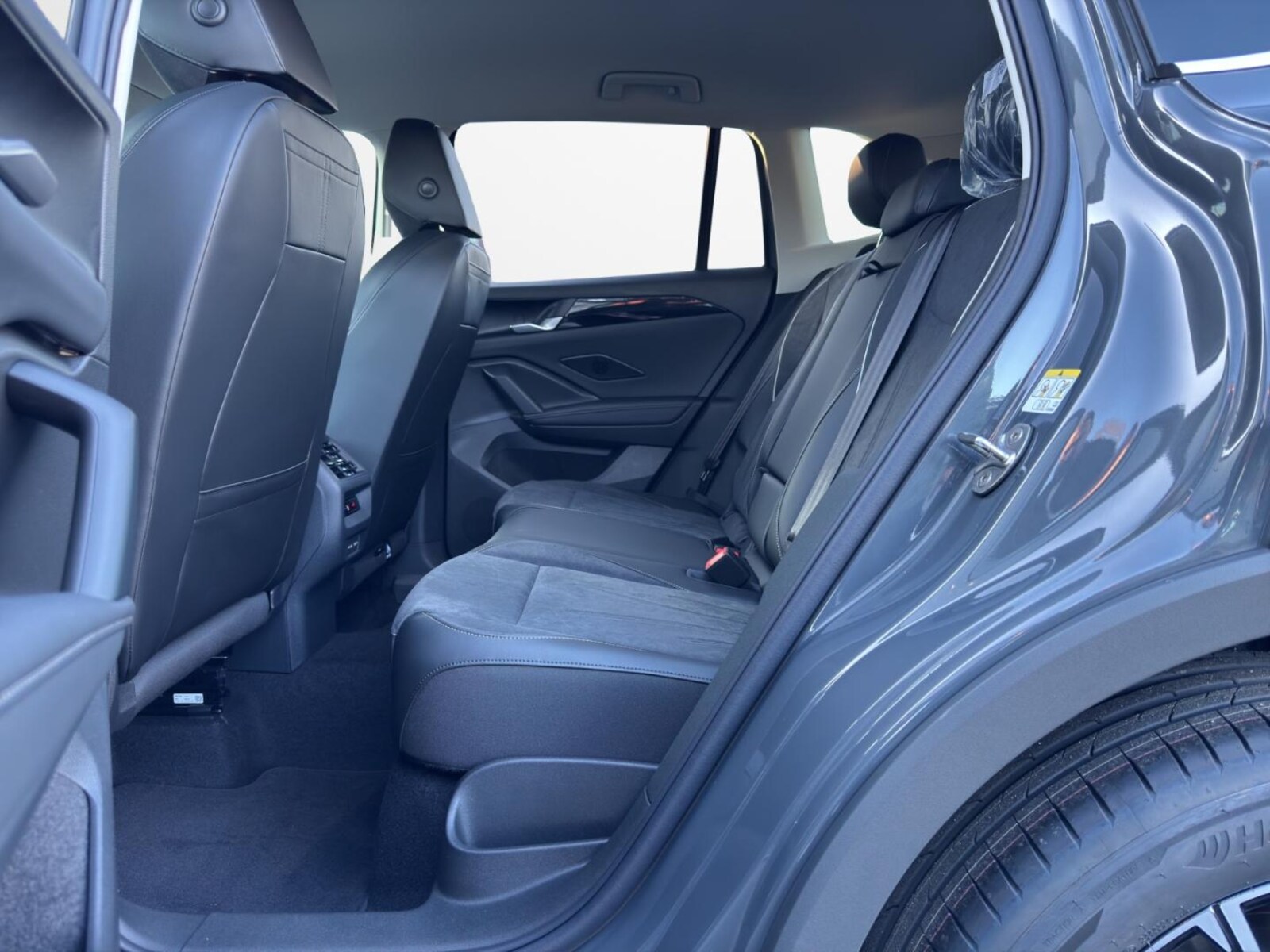 Volkswagen Tiguan – Bild 11