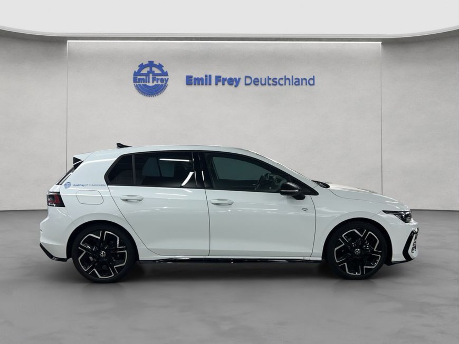 Volkswagen Golf R-Line